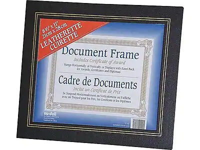 8½" x 11"
21cm x 28cm
LEATHERETTE
CUISERETTE
Document Frame
Includes Certificate of Award
Hangs Horizontally or Vertically or Displays with Easel Back
For Awards, Certificates and Diplomas
Cadre de Documents
Inclut un Certificat de Prix
Se suspend Horizontalement ou Verticalement ou S'affiche avec un Tripode pour les Prix, les Certificats et les Diplômes
nu-dell