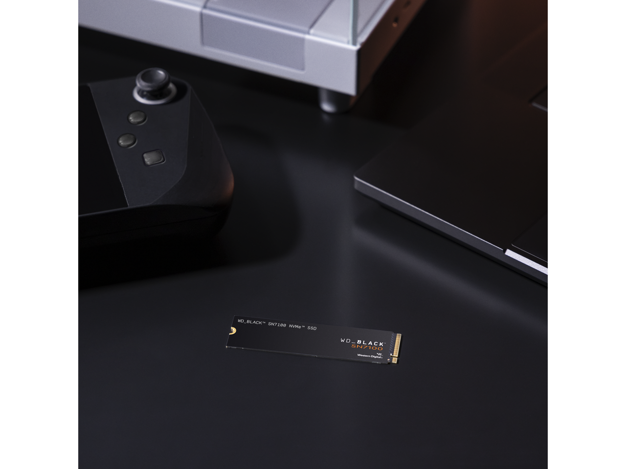 WD_BLACK SN7100 NVMe SSD  
WD_BLACK SN7100  
Western Digital