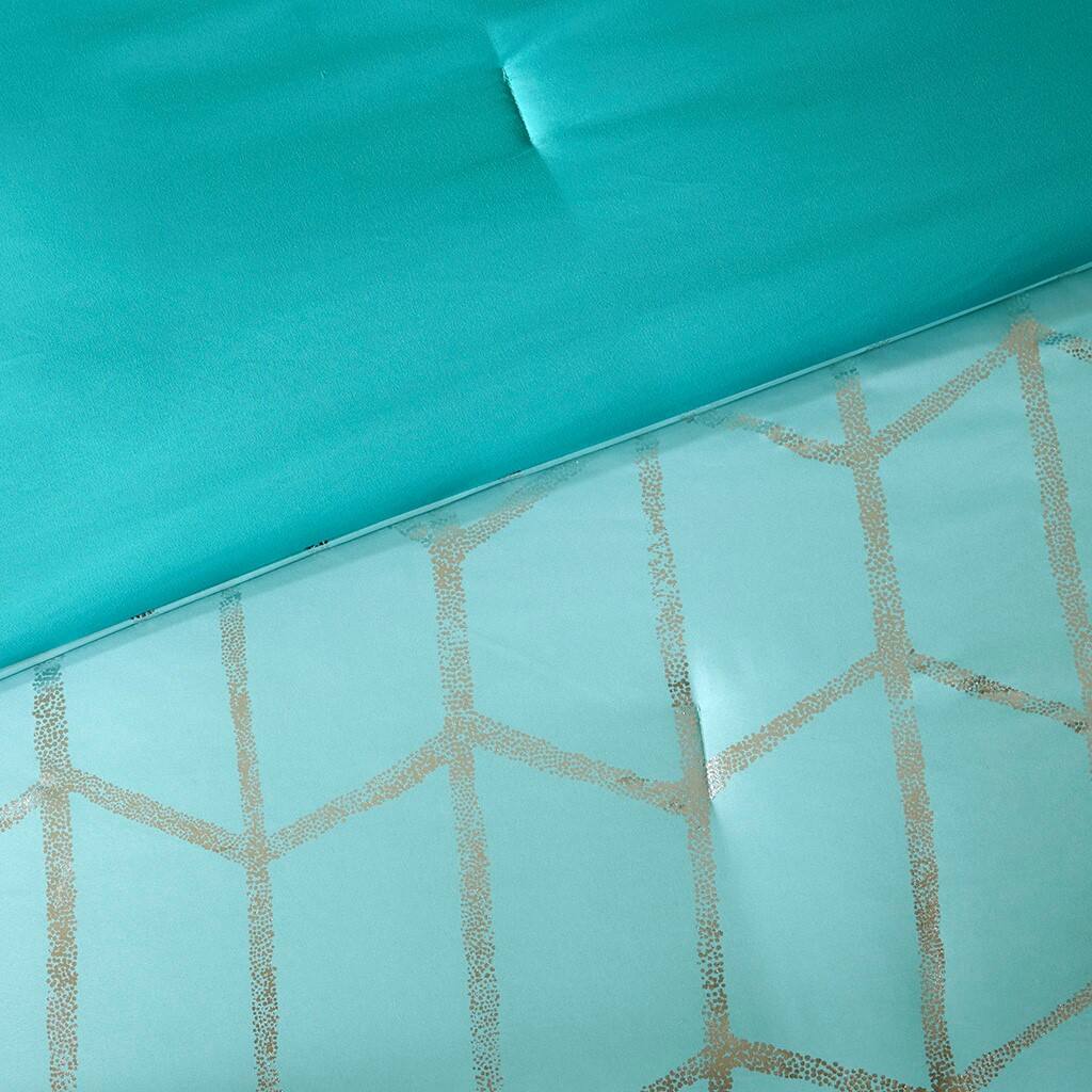 Alt View 5. Gracie Mills - Gracie Mills Isabelle 5-Piece Metallic Geometric Comforter Set - Aqua/Silver.