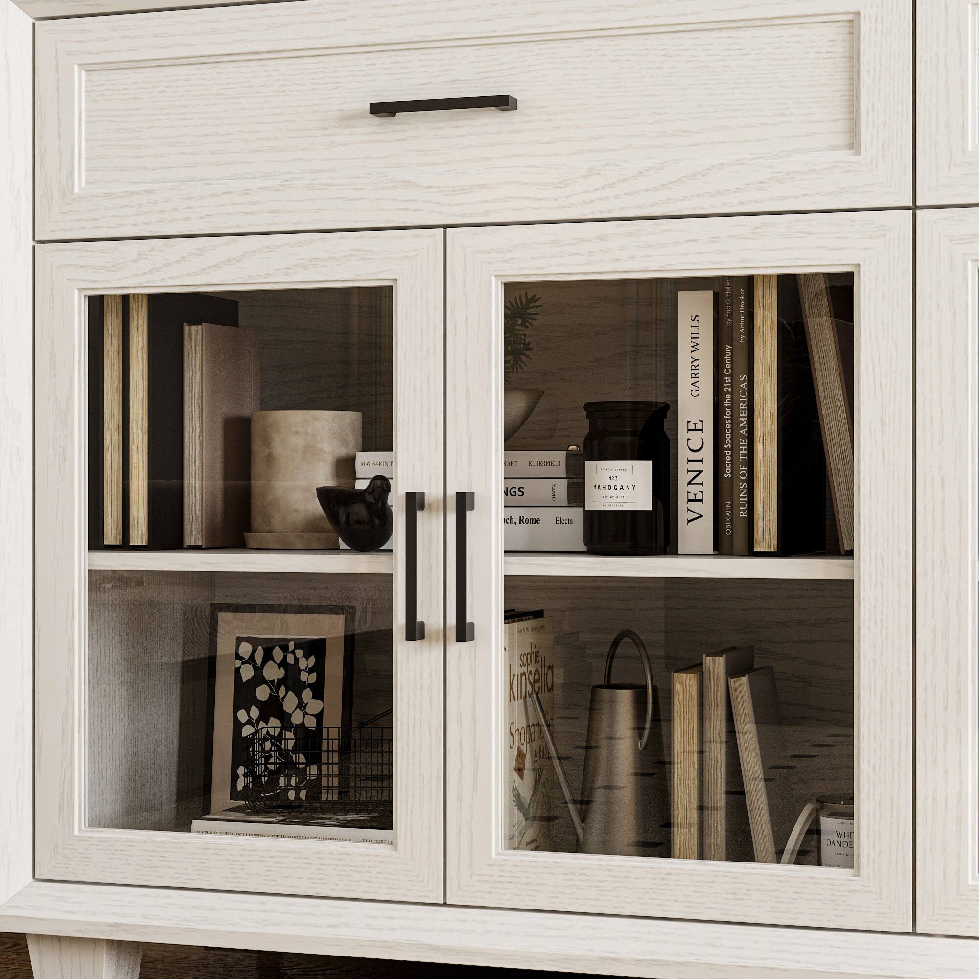 The text on the image is:

- NICE GARY WILLS
- VENICE
- RUINS
- WHITE SANDE

The corrected text is:

- NICE GARY WILLS
- VENICE
- RUINS
- WHITE SANDE