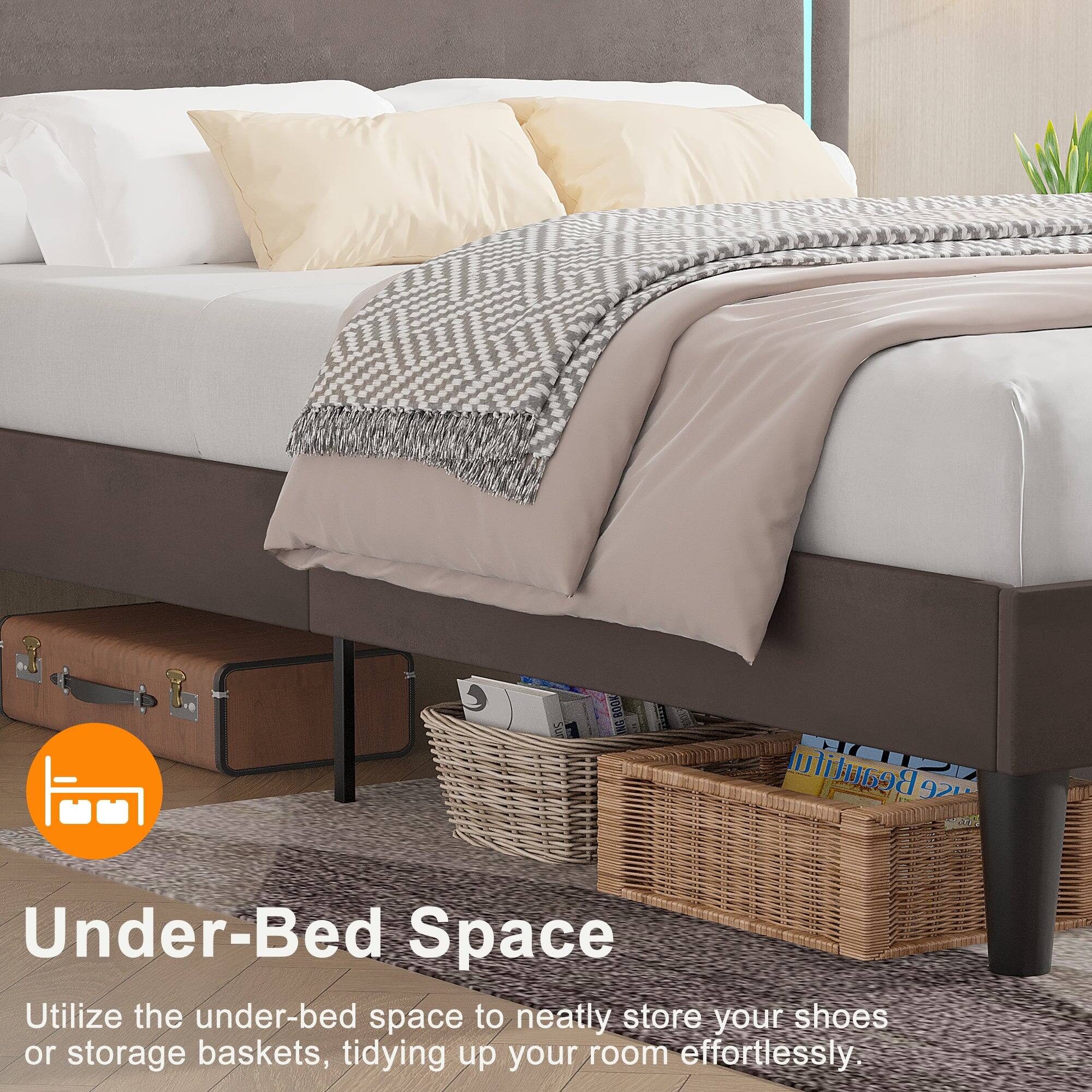 Under-Bed Space

Utilize the under-bed space to neatly store your shoes or storage baskets, tidying up your room effortlessly.