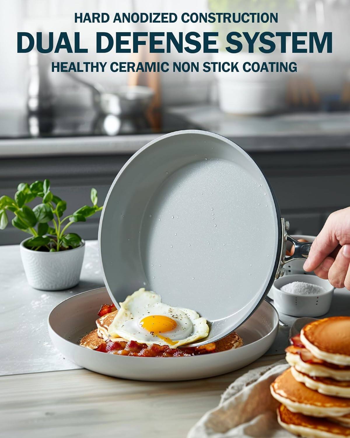 HARD ANODIZED CONSTRUCTION  
DUAL DEFENSE SYSTEM  
HEALTHY CERAMIC NON STICK COATING