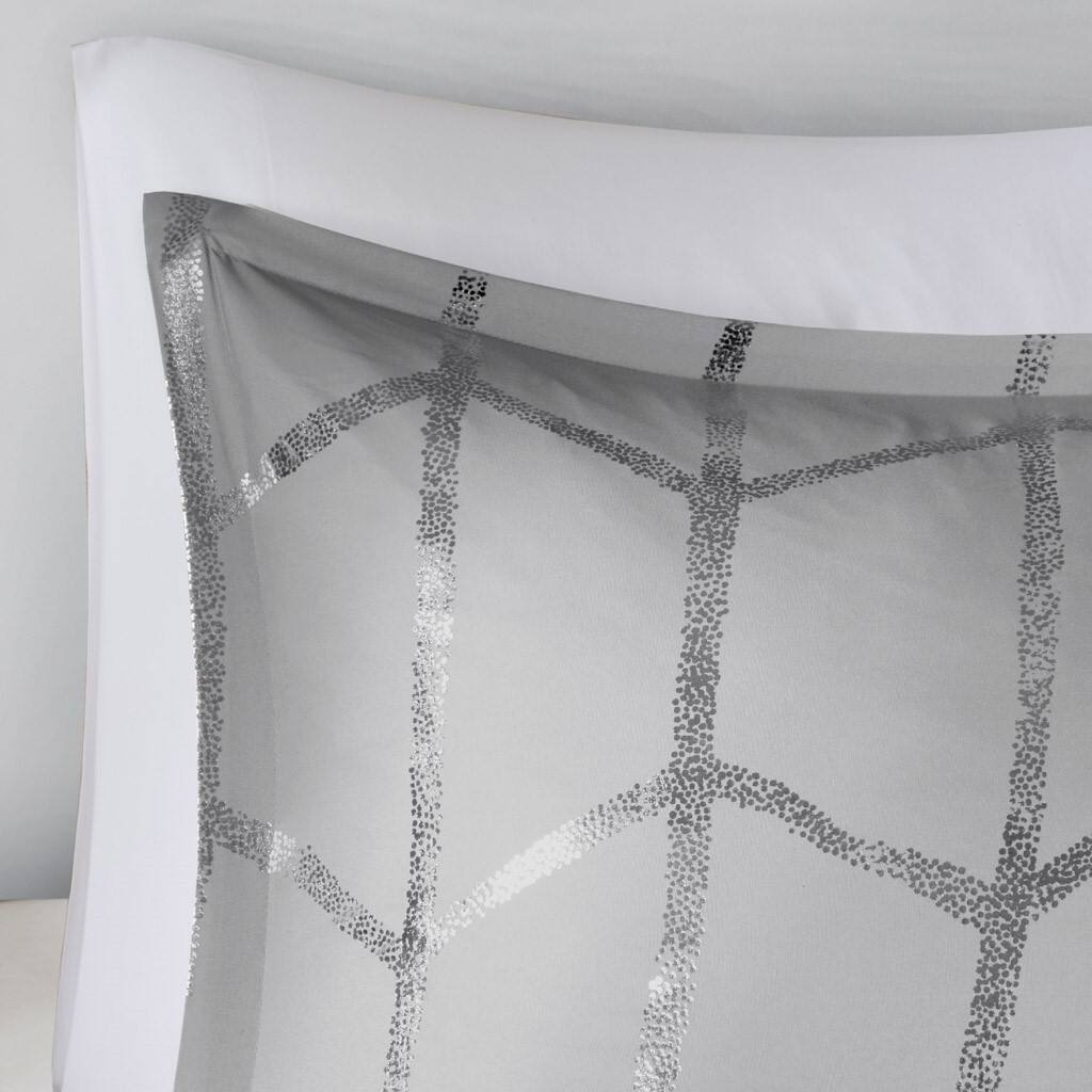 Alt View 2. Gracie Mills - Gracie Mills Isabelle 5-Piece Metallic Geometric Comforter Set - Grey/Silver.