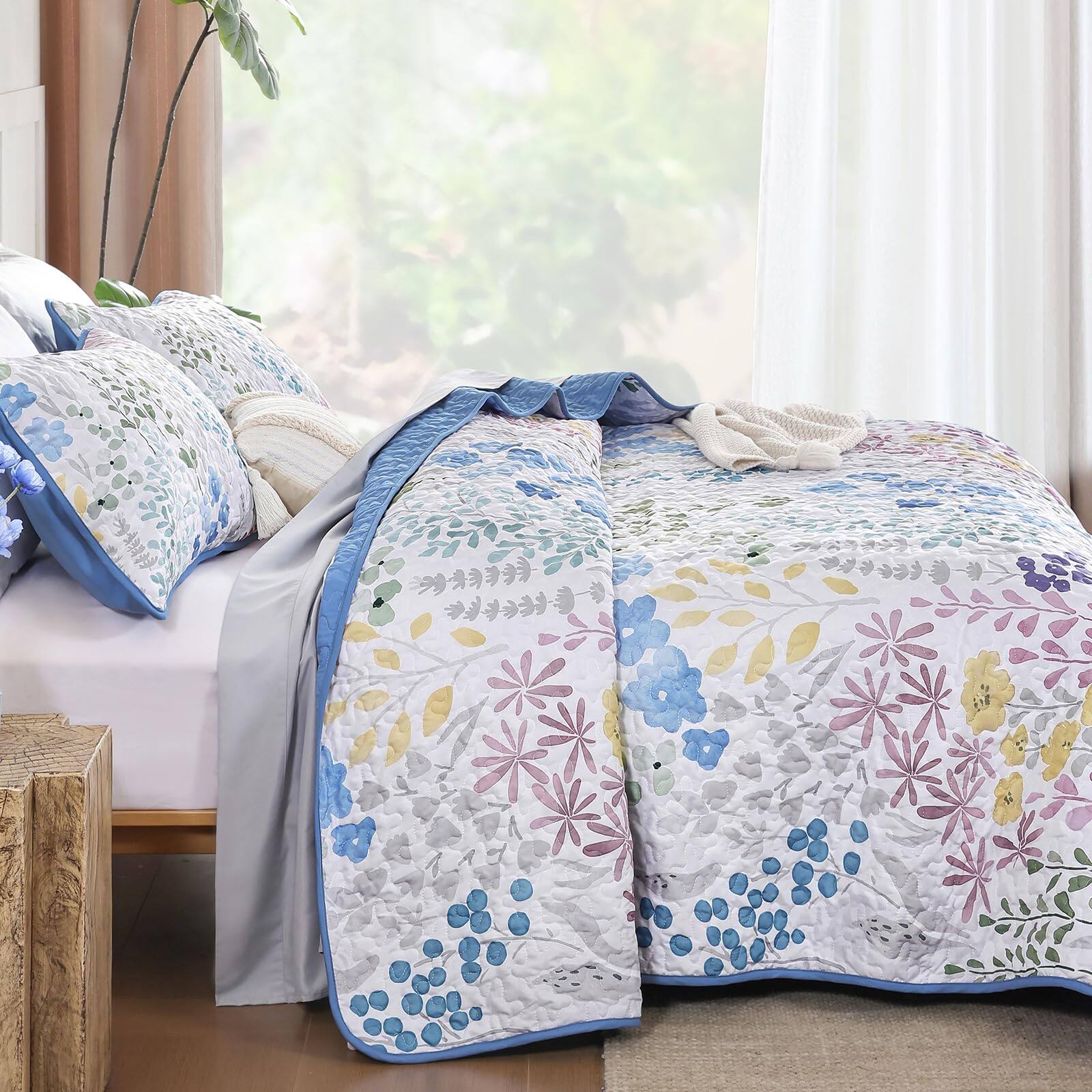 Alt View 1. Earthley Blooms - Floral Quilt Sets Set 3 Pieces Bedspreads Bedding Soft And Cozy Microfiber Lightweight Flower Bed Coverlet - Yellow-King.