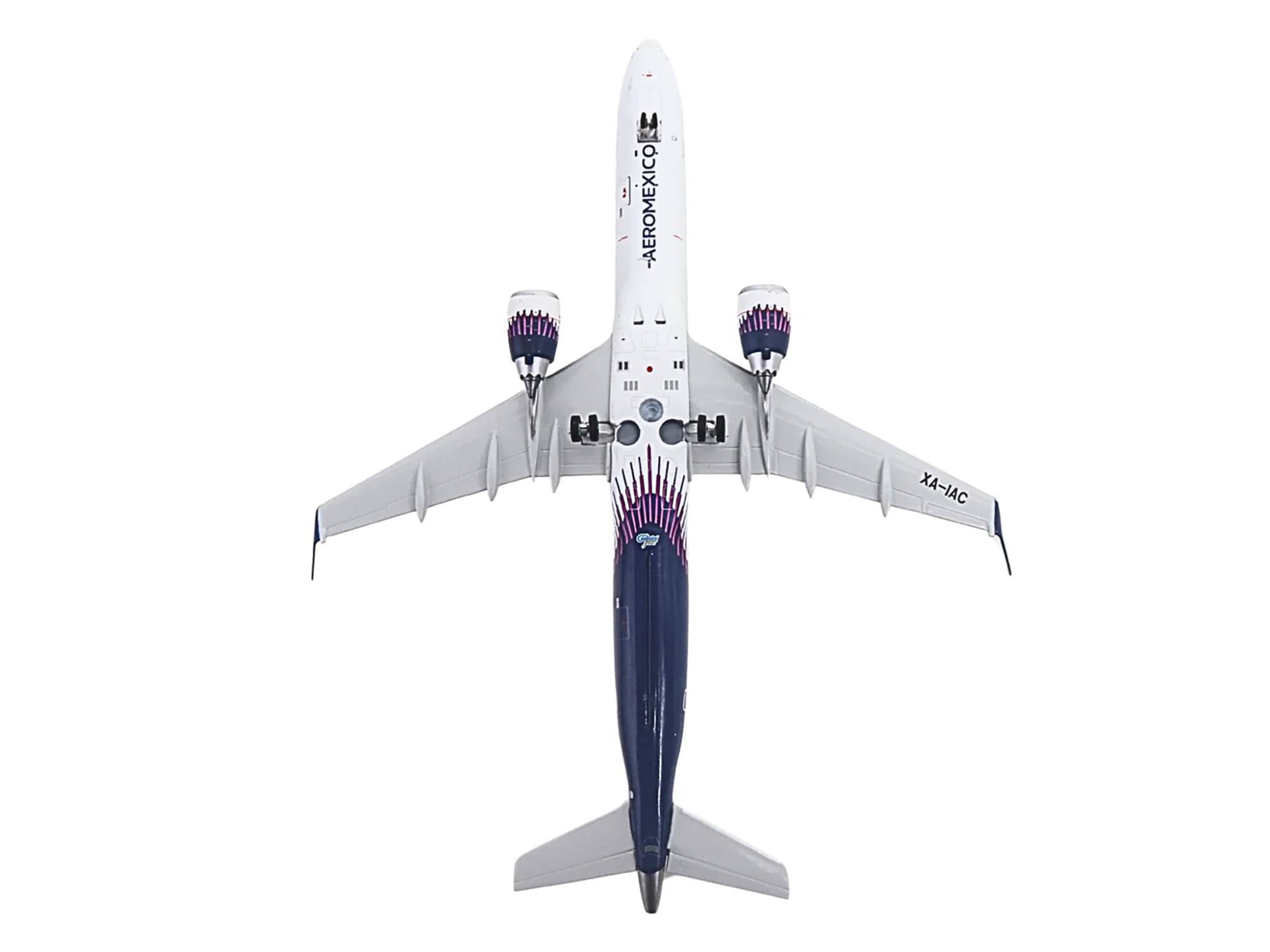 AEROMEXICO  
XA-IAC