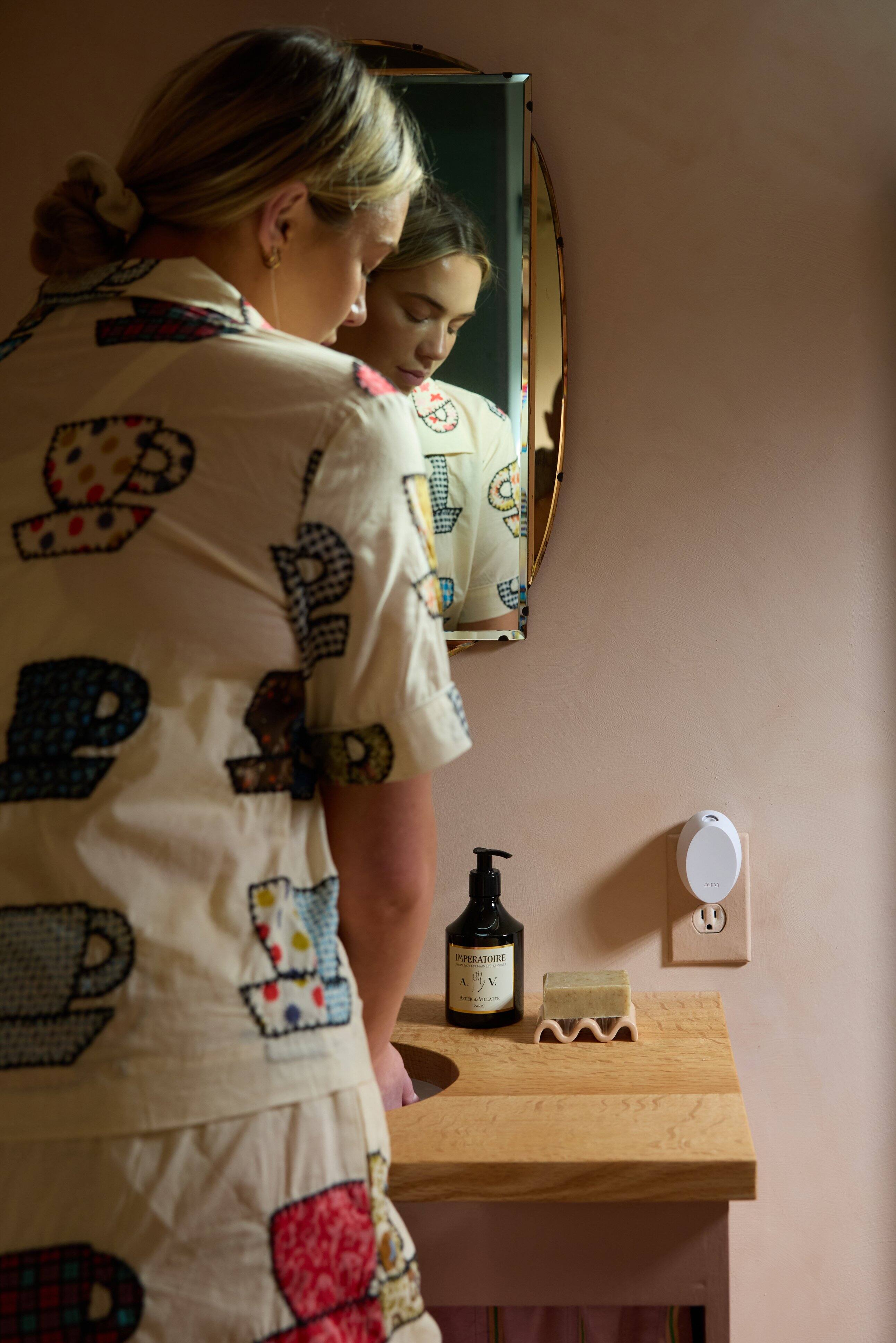 Alt View 3. Pura - Pura Mini Smart Home Fragrance Diffuser - White.