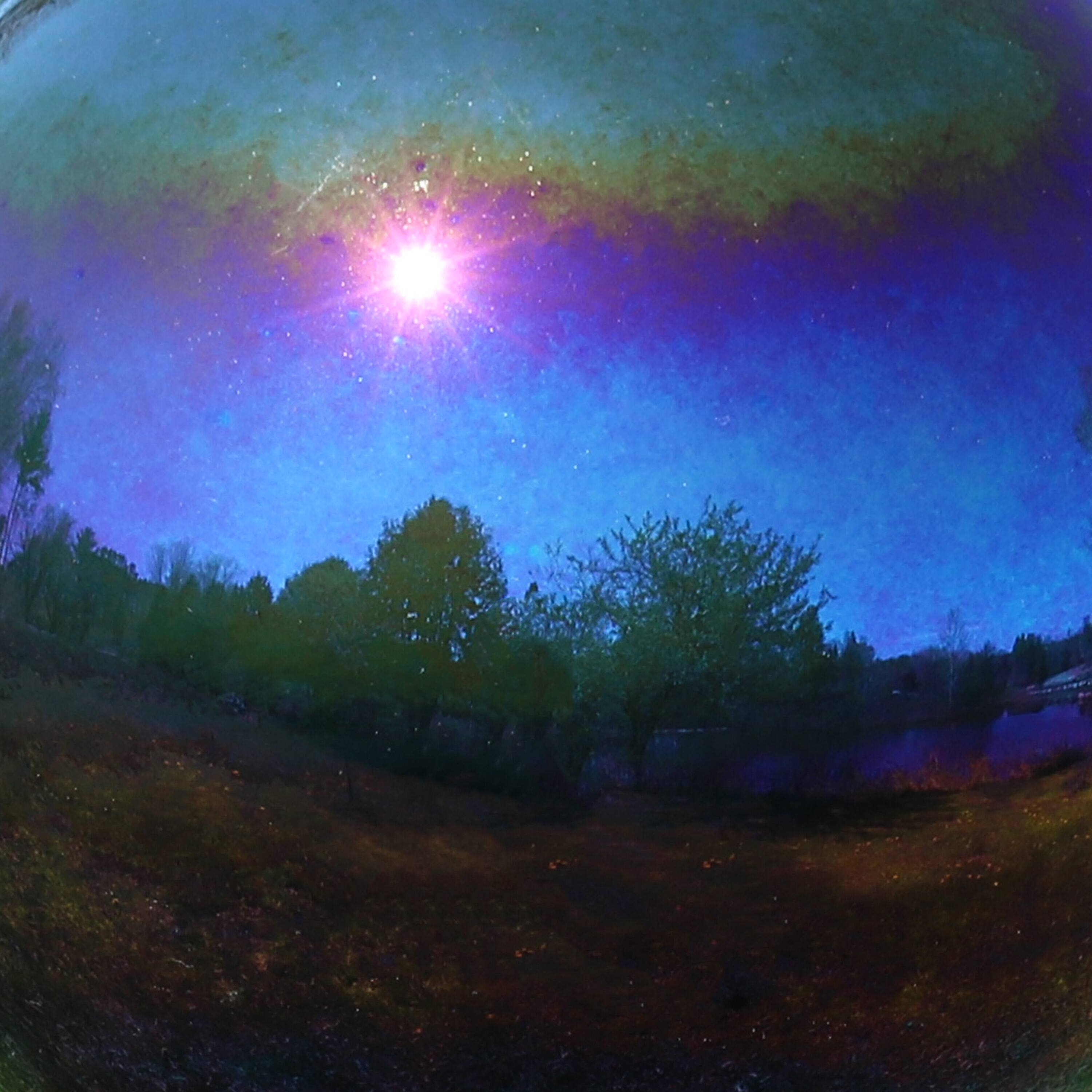 Alt View 6. Sunnydaze - Mirrored Glass Gazing Globe - 10 in - Rainbow.