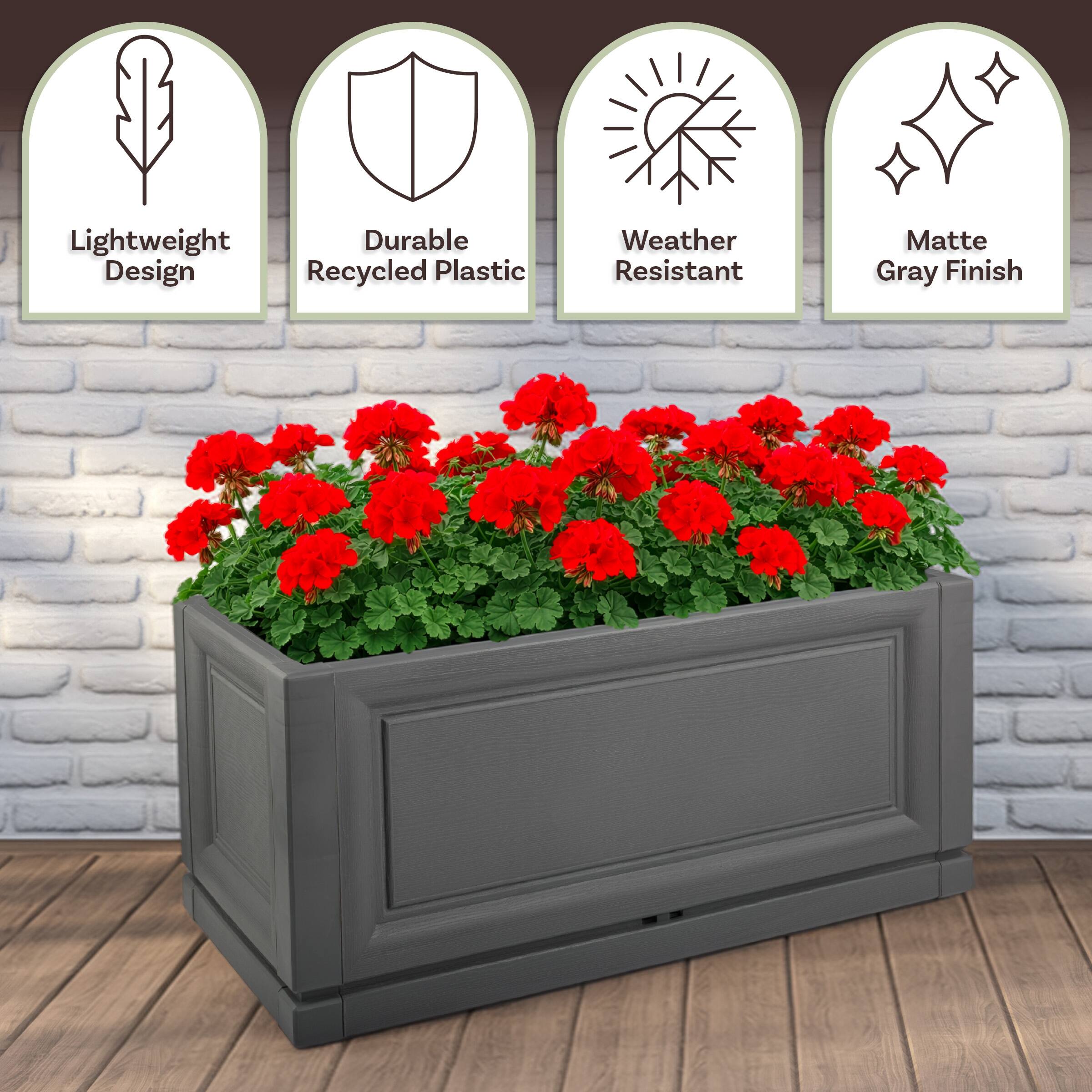 Lightweight Durable Design  
Recycled Plastic  
Weather Resistant  
Matte Gray Finish