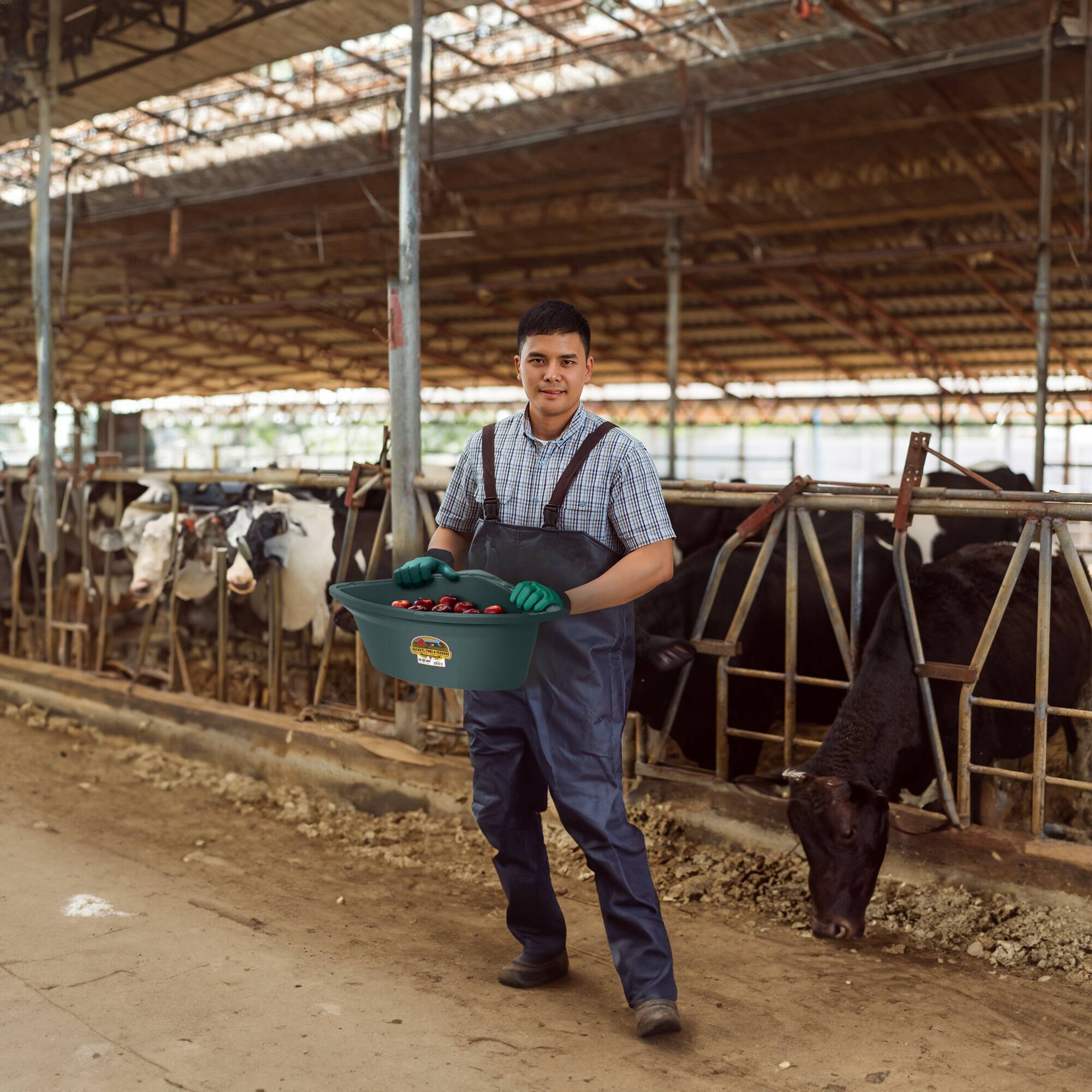 Alt View 2. Little Giant - Little Giant 26 Quart Plastic Hanging Corner Livestock Feeder Bucket, Green.