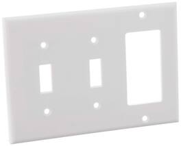 Leviton - 2-Toggle 1-Decora/GFCI Combination Wallplate Model 80421 - White