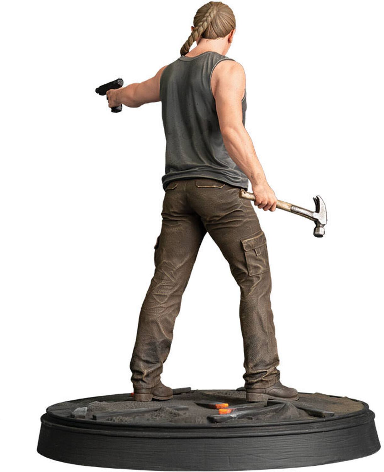 Alt View 4. Dark Horse Comics - Dark Horse - The Last of Us Part II - Abby Figure   - COLLECTIBLES - Multicolor.