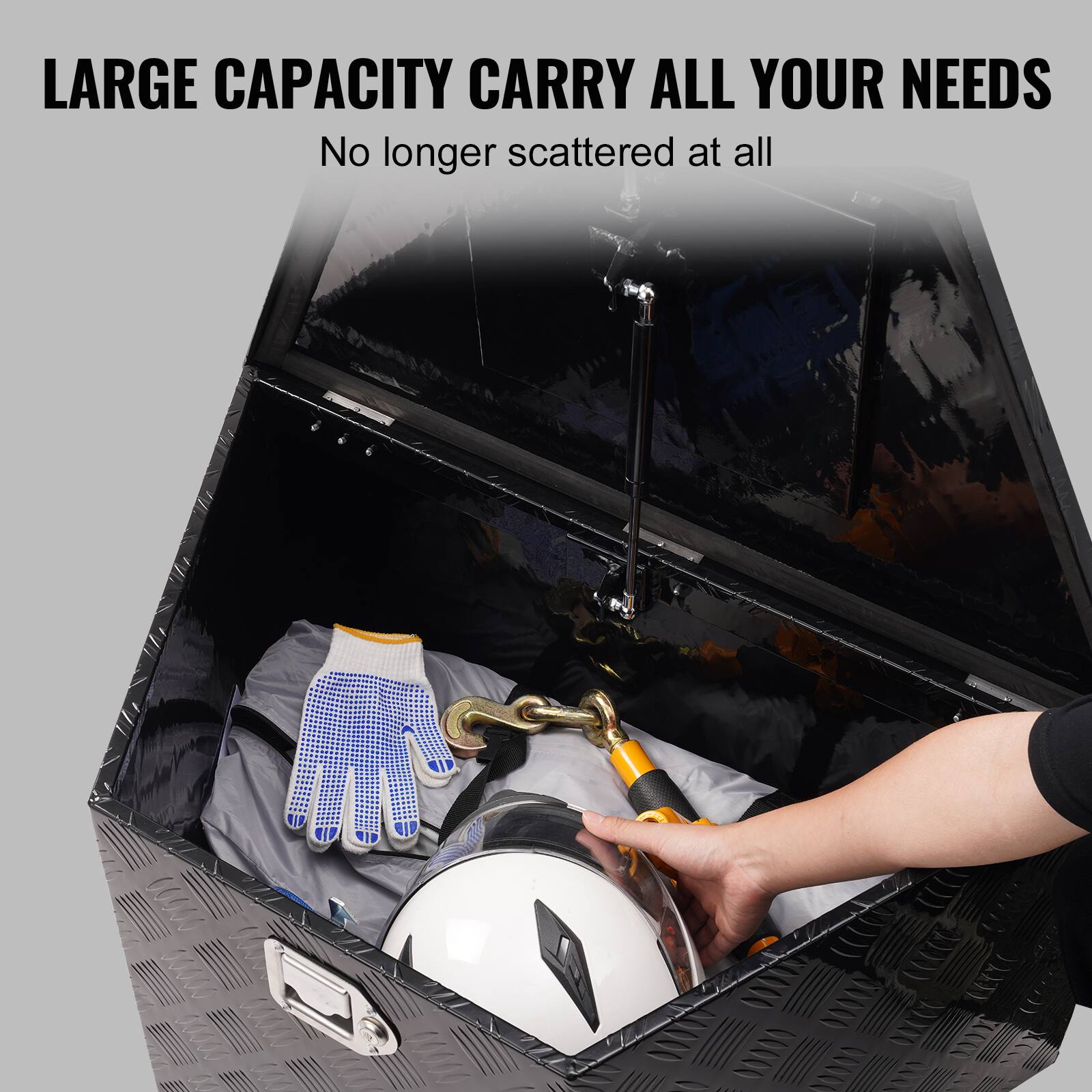 LARGE CAPACITY CARRY ALL YOUR NEEDS  
No longer scattered at all