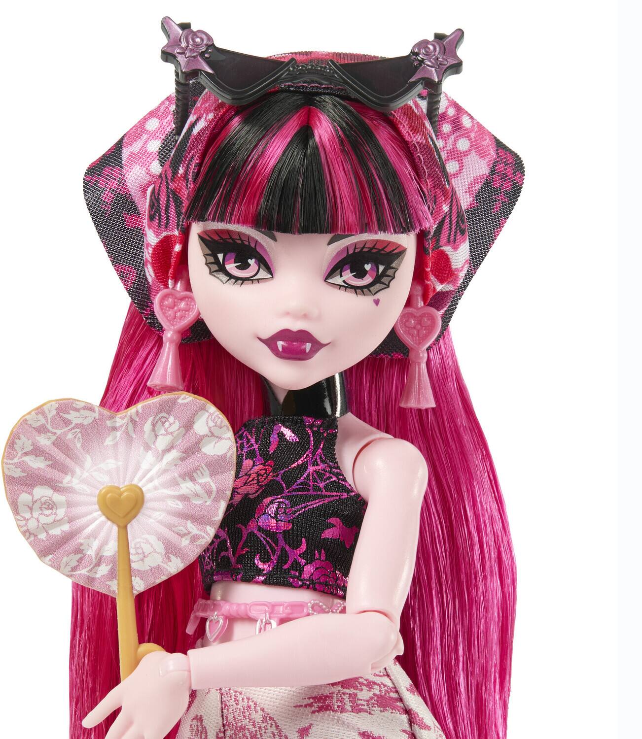 Alt View 4. Mattel - Mattel Collectible - Monster High Skulltimate Secrets: Gore-Geous Oasis Draculaura Doll & Playset   - COLLECTIBLES - Multicolor.