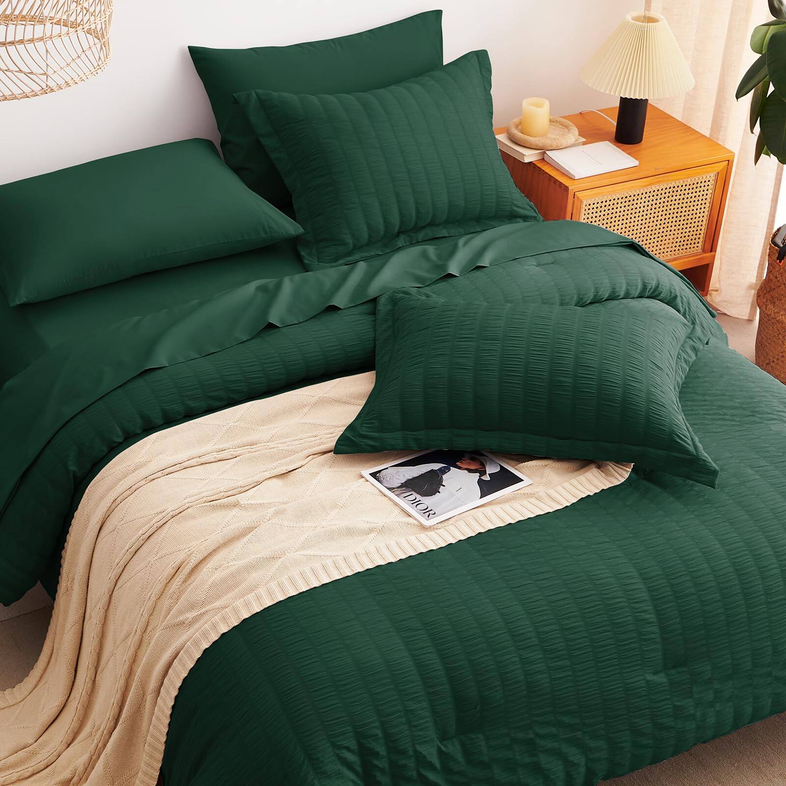 Back. Dazzed Corner - Queen Comforter Set 7 Pieces Bed in a Bag Queen Comforter Set with Sheet - Emerald Green.