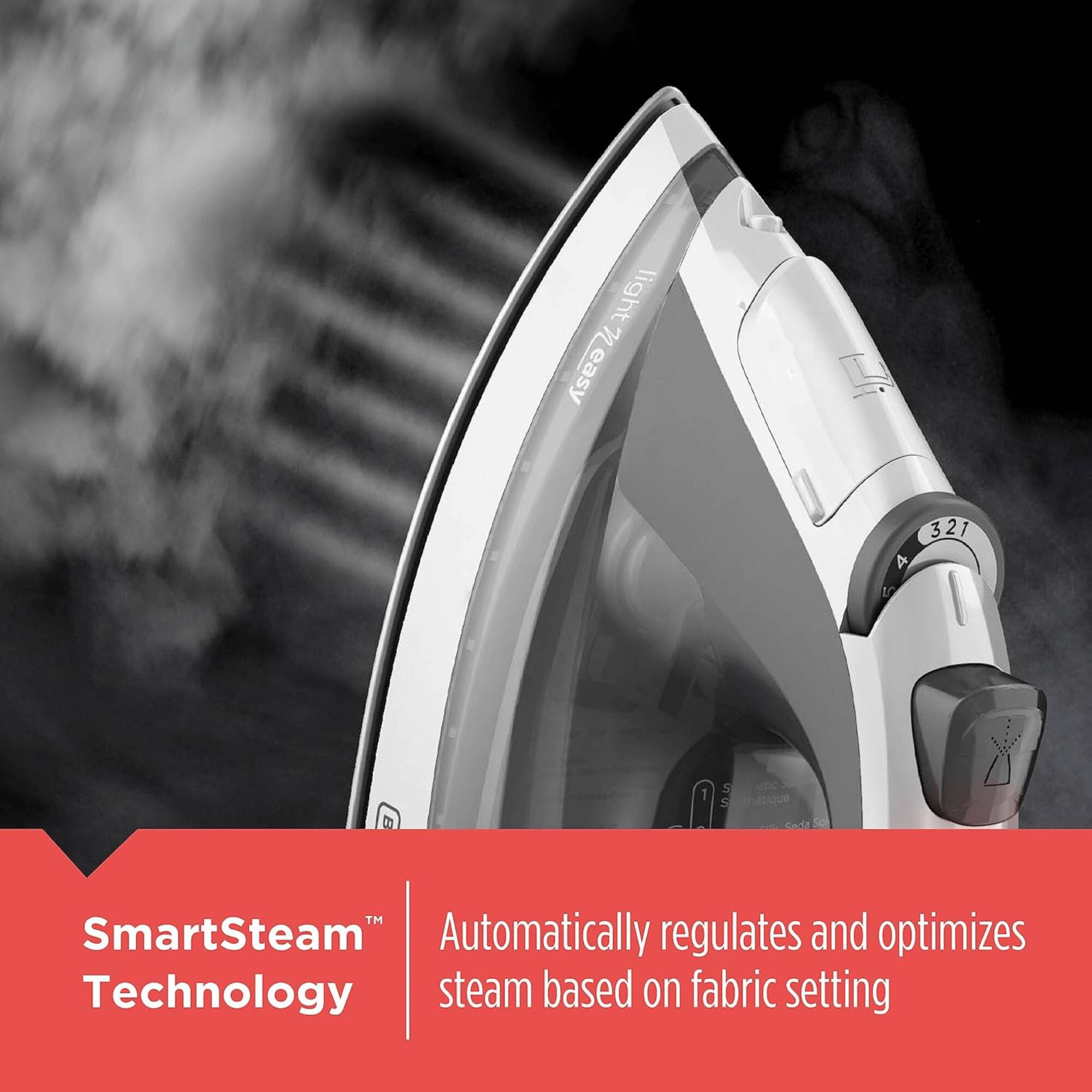 SmartSteam™ Technology  
Automatically regulates and optimizes steam based on fabric setting