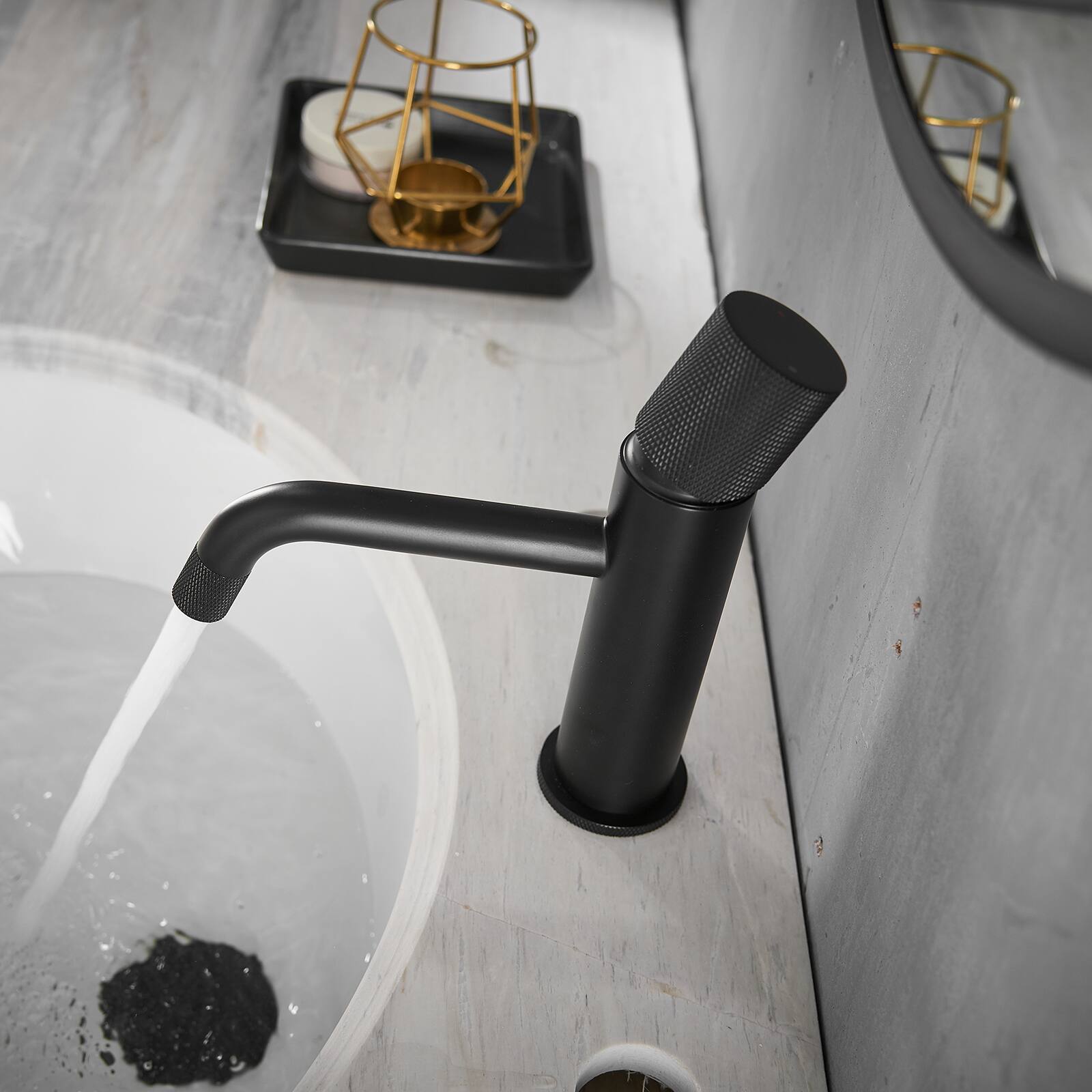 Angle. Siljoy - Modern Contemporary Black Bathroom Hot Cold Water Mixer Tap Black Faucet Mixer Basin Faucet - Black.