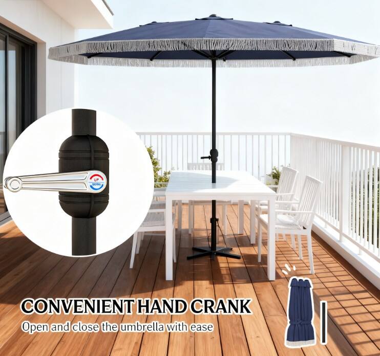 CONVENIENT HAND CRANK  
Open and close the umbrella with ease