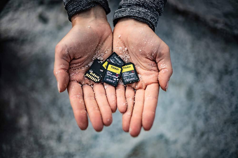 1667 SONY m 06 H TOUGH TOUGH 64GB 128GB 300:2990 1 Vie 300:2993 300% 2993 W U 1 BONY SGNY