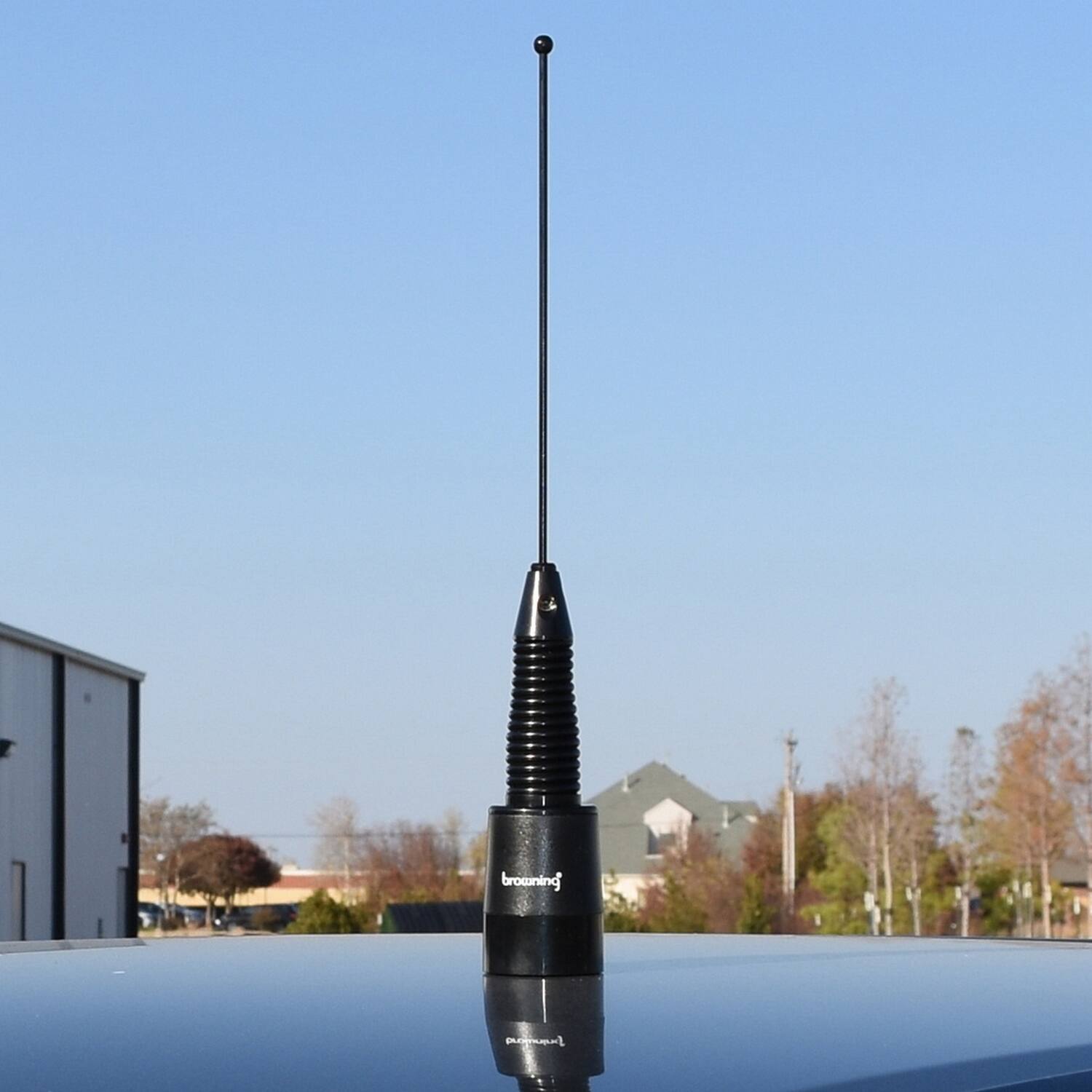 The text on the image reads: "brouzining"