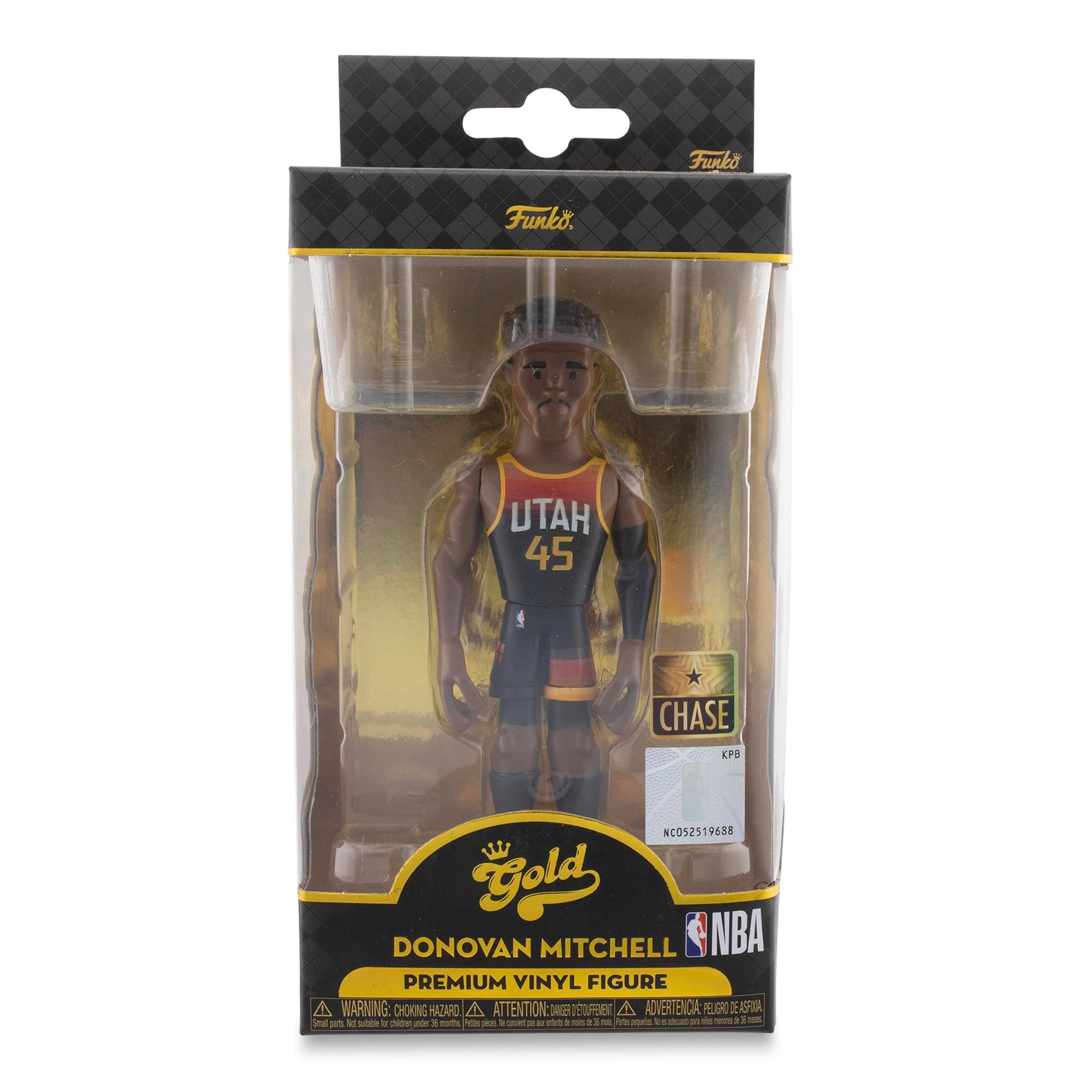Funko  
UTAH 45  
CHASE  
KP3  
NCO52519688  
Fgold  
DONOVAN MITCHELL  
PREMIUM VINYL FIGURE  
NBA  

WARNING: CHOKING HAZARD  
ATTENTION: DANGER DE GOUVERNEMENT  
ADVERTENCIA: PELIGRO DE ASFIXIA  

Small parts. Not for children under 3 years.