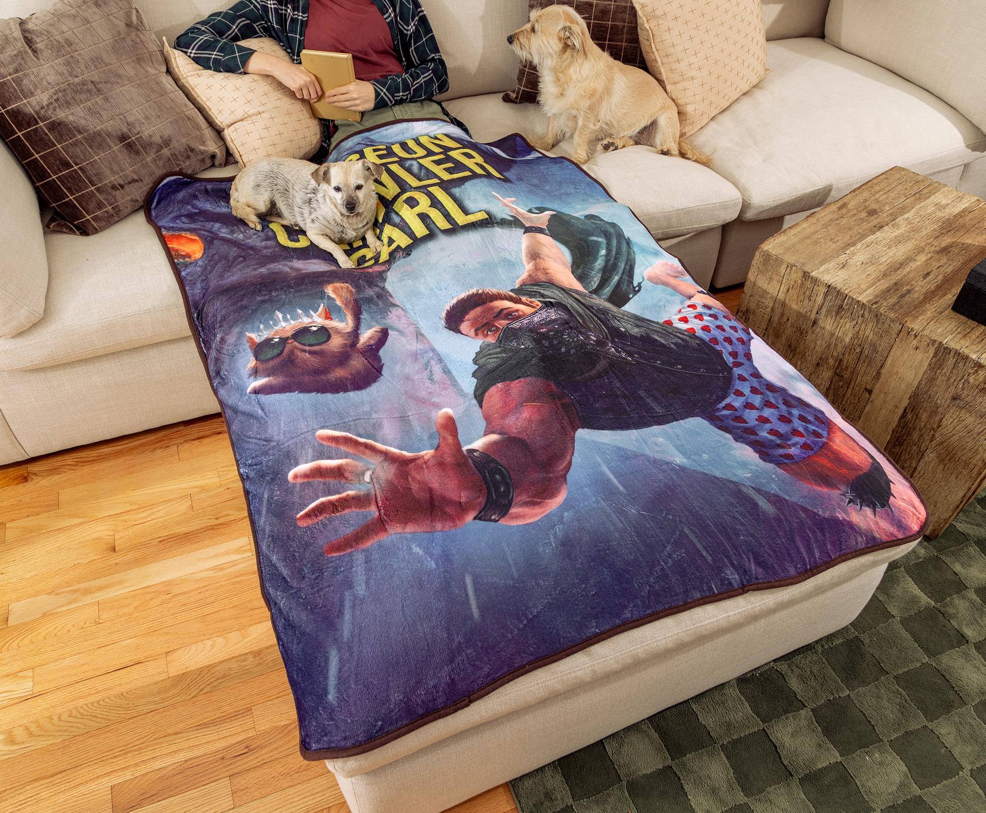 Surreal Entertainment Dungeon Crawler Carl Fleece Throw Blanket