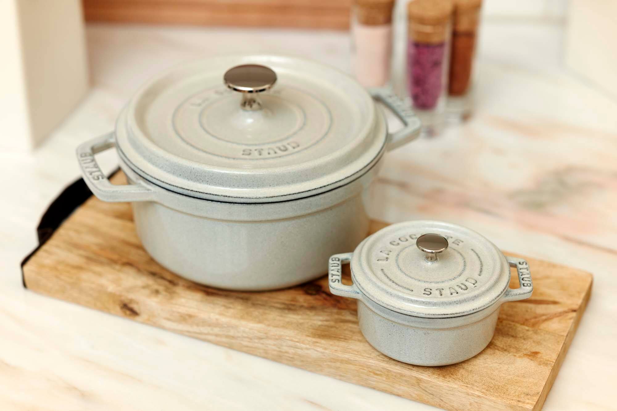 STAUB  
STAUB  
STAUB