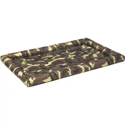Front. Midwest - Quiet Time Maxx Ultra-Rugged Pet Bed - Green.
