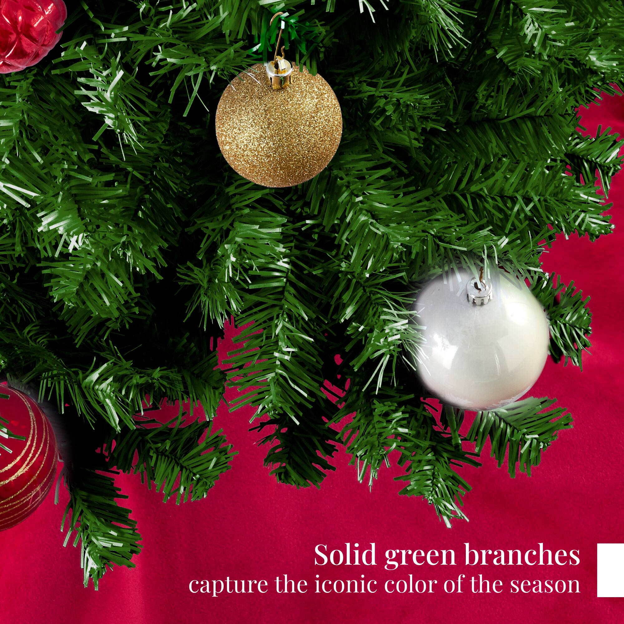 Solid green branches capture the iconic color of the season