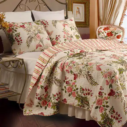 Front. Hivvago - Twin size 100% Cotton Quilt Set with Sham in Pink Floral Butterfly - Pink Floral.