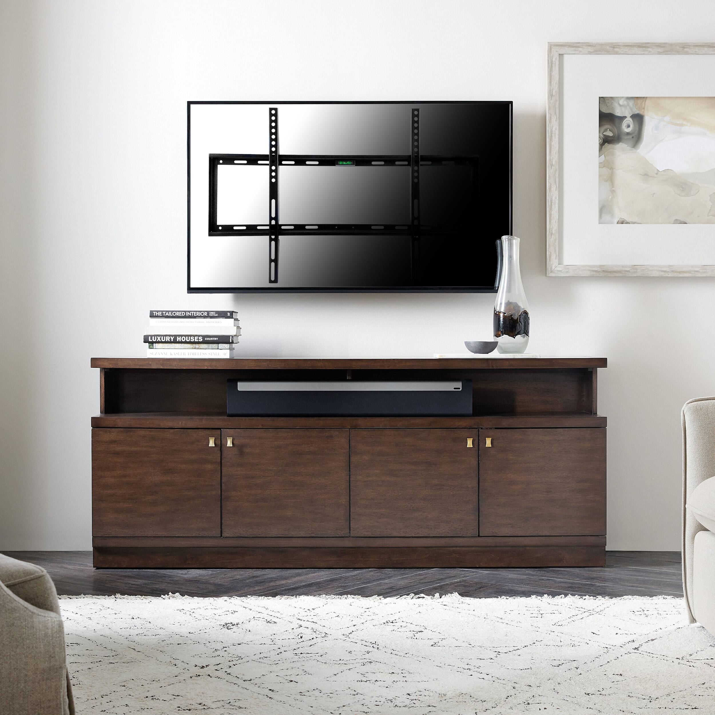 J AORO - di  LUXURY HOUSES I d - - .  i  :