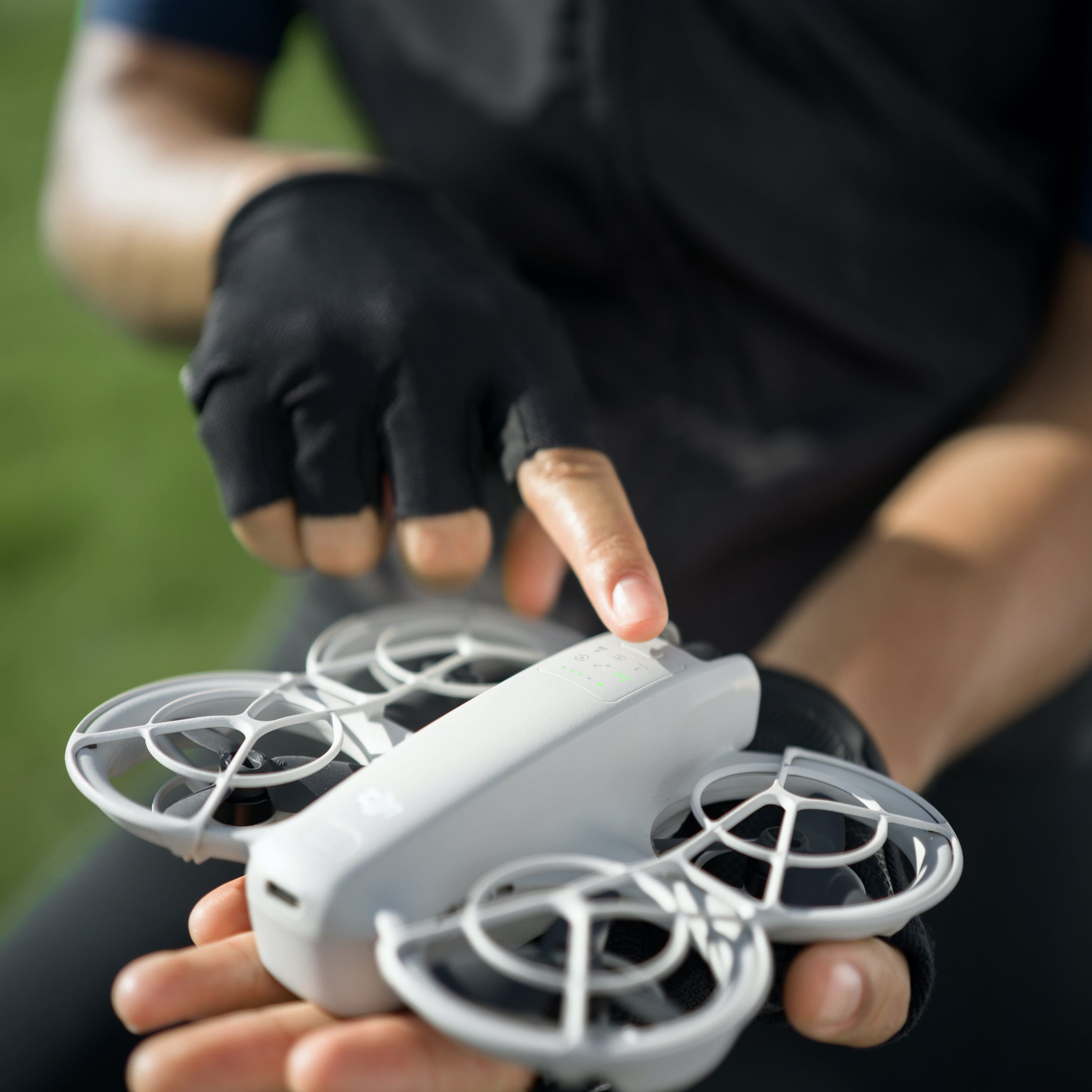 Alt View 13. DJI - Neo Drone - Gray.