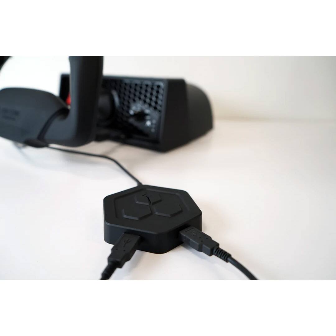 Left. Honeycomb Aeronautical - Honeycomb Aeronautical Bravo Throttle Quadrant with Aeronautical Xbox Hub - Black.