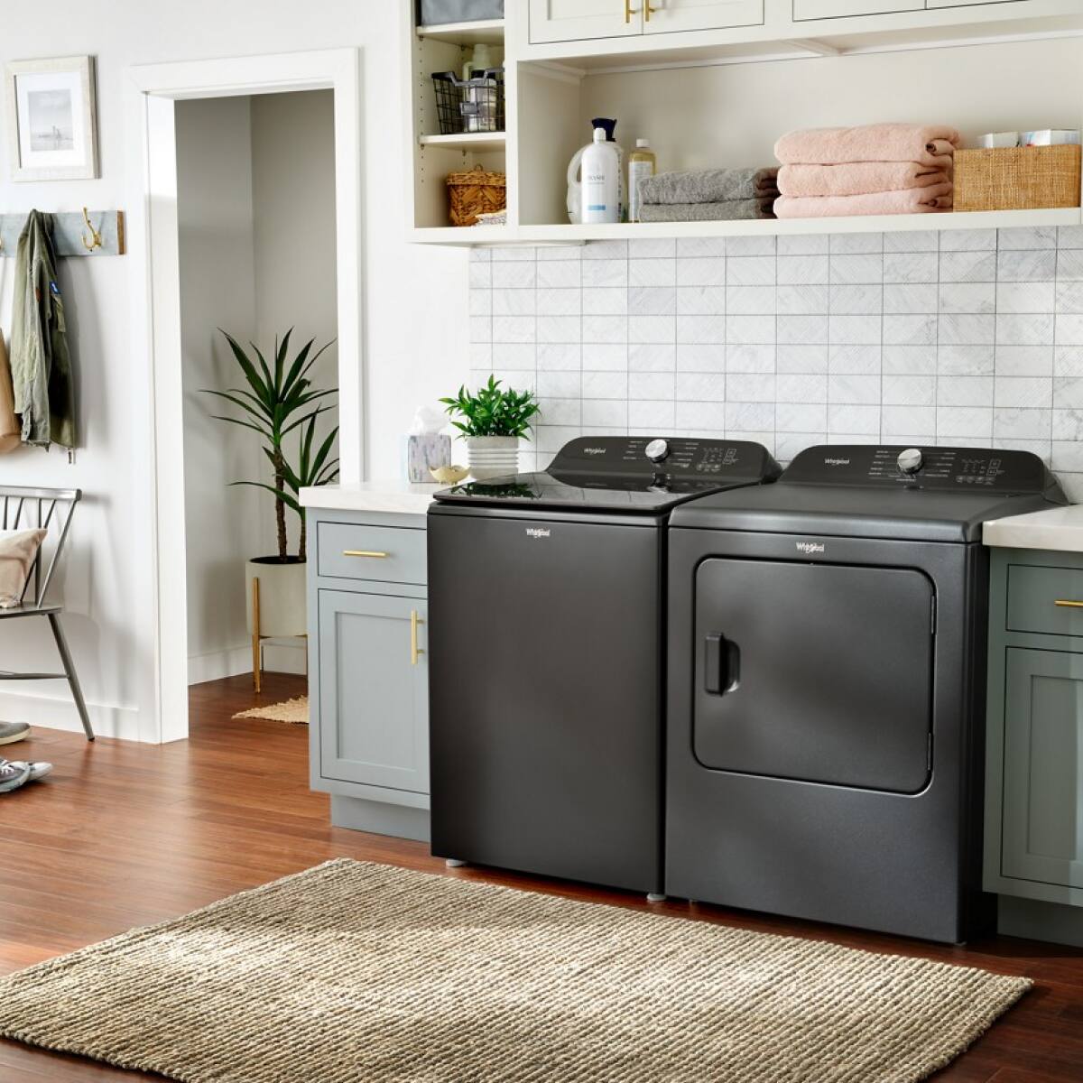 M: B Meg

Washpool
Washpool
Washpool