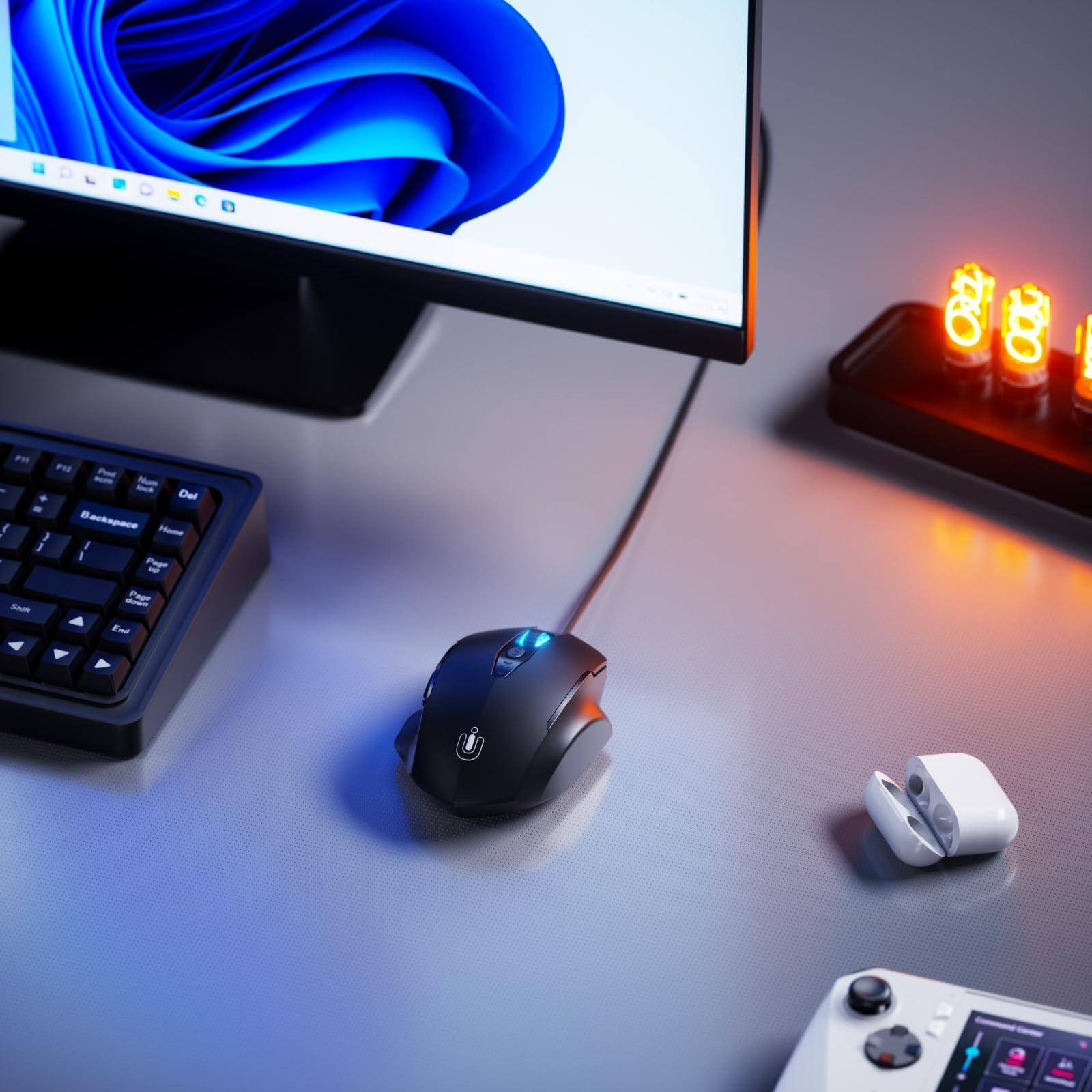 The text appears to be a mix of characters and symbols that don't form coherent words. Here's a corrected version based on the visible characters:

"8 PH FM Pear - Det - I ackopace Pe J 1 I I Pape - Se ad Paer E i I"

This doesn't form a meaningful sentence or phrase. It might be a mix of random characters or a code. If you have more context or a clearer image, I might be able to help further.