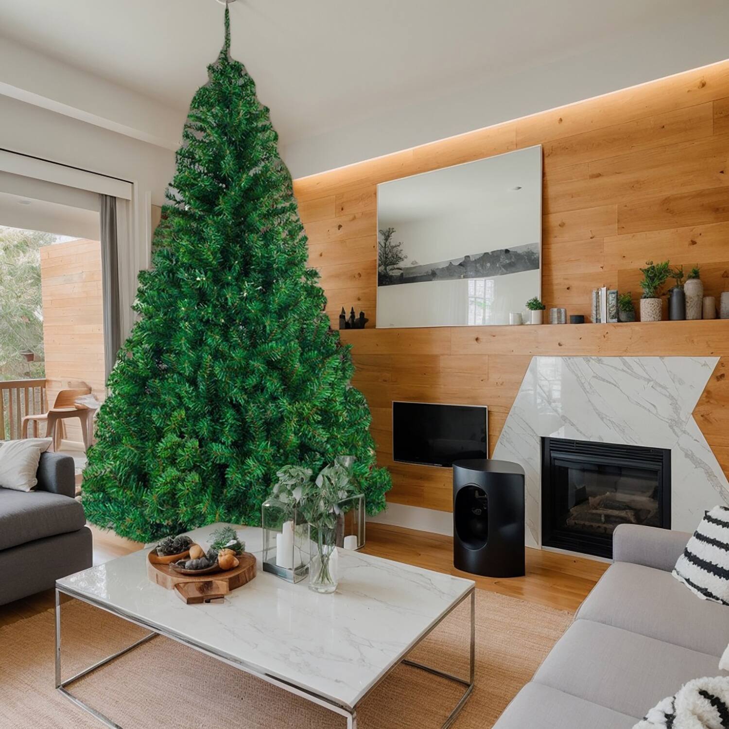 Front. Resenkos - Resenkos 6ft 1050 Branch Christmas Tree - Green.