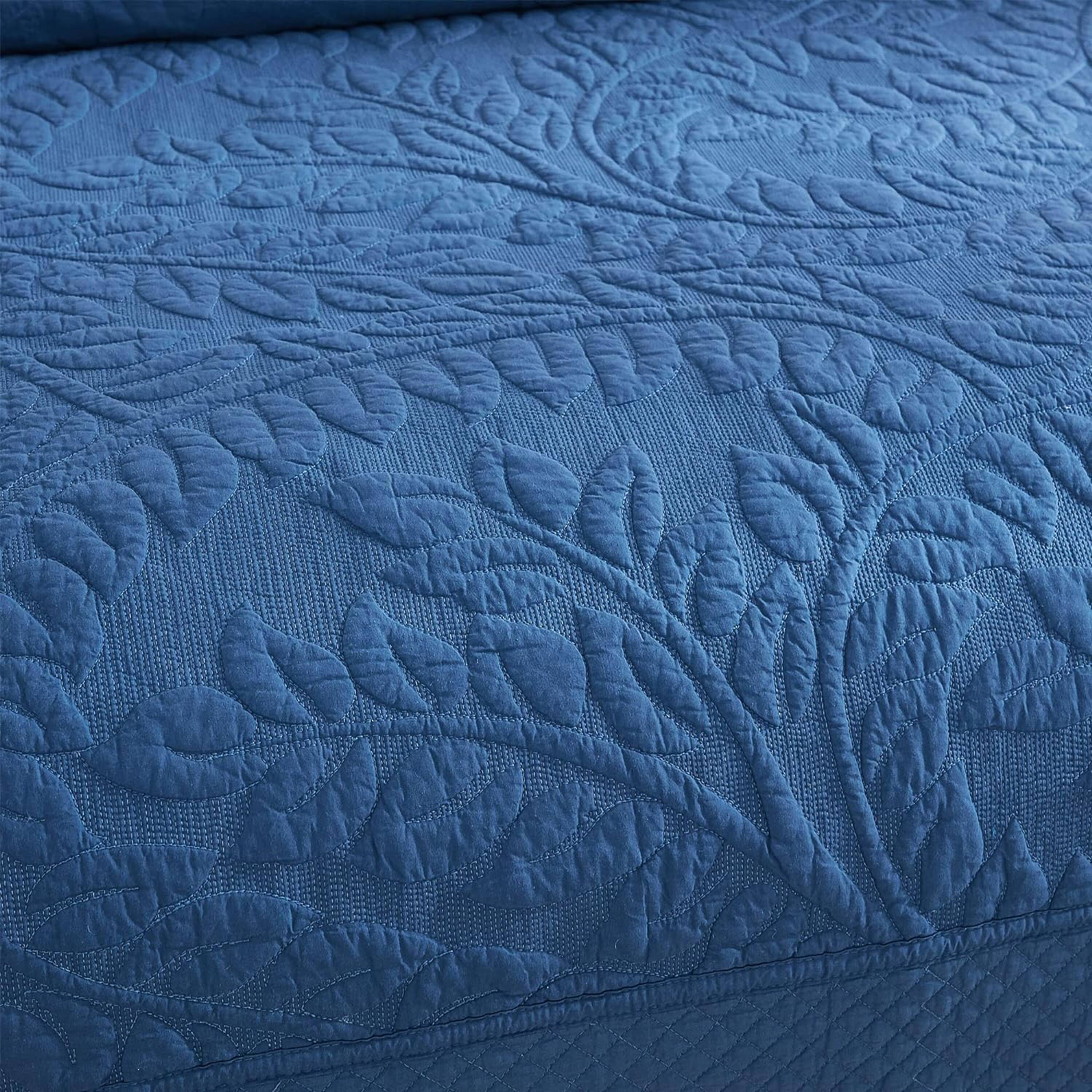 Back. MarCielo - Marcielo 2/3 Piece 100% Cotton Oversized Bedspread Lightweight Quilt Set - Cosmic Navy.