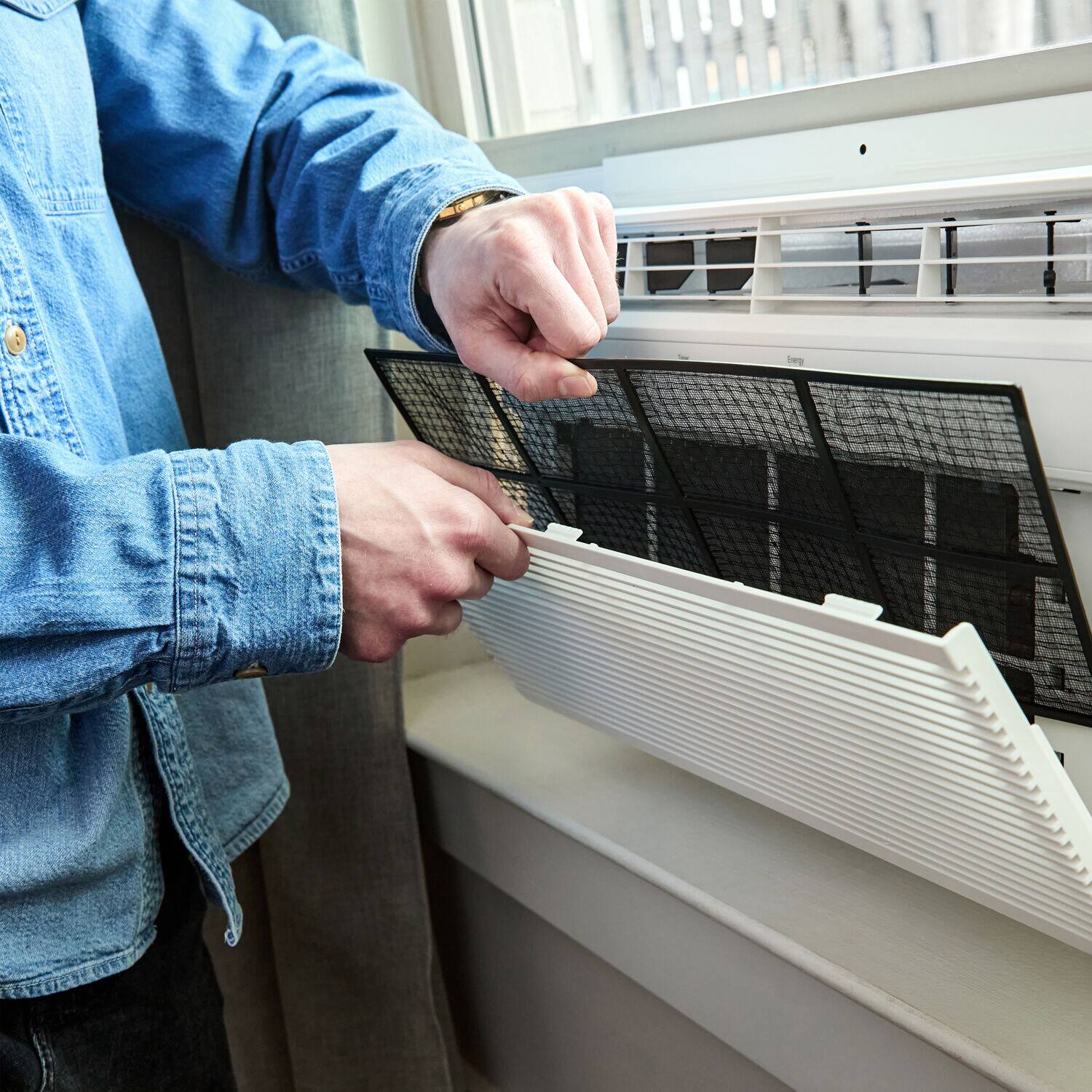 Alt View 15. LG - 350 Sq. Ft. 8,000 BTU Window Air Conditioner with Remote - White.