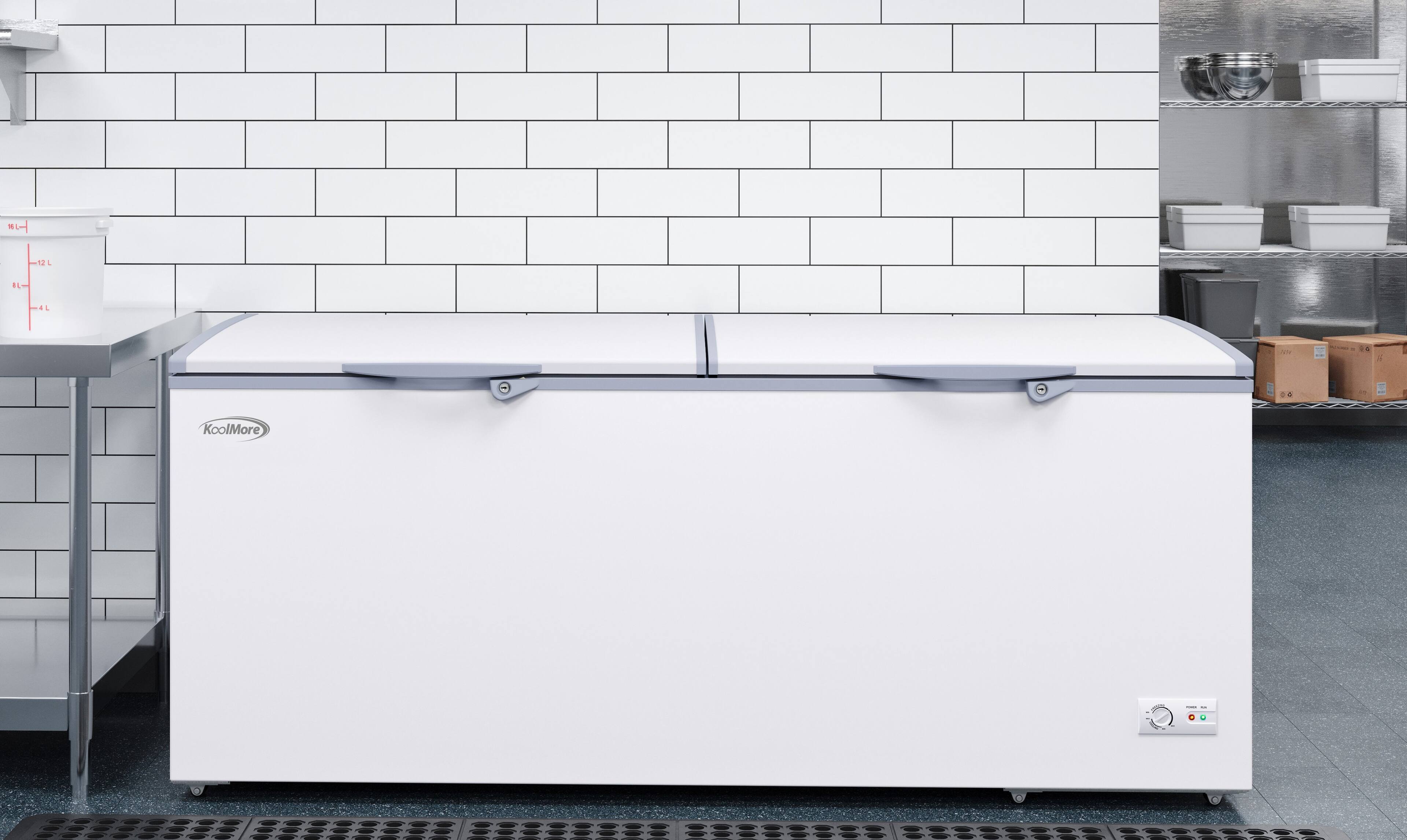 Angle. Koolmore - 77 in. Commercial Chest Freezer 24 cu ft. SCF-24C - White.