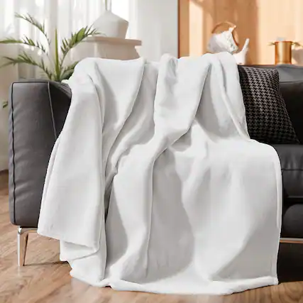 Front. CGK Linens - Ultra Soft 300gsm Fleece Blanket - White.
