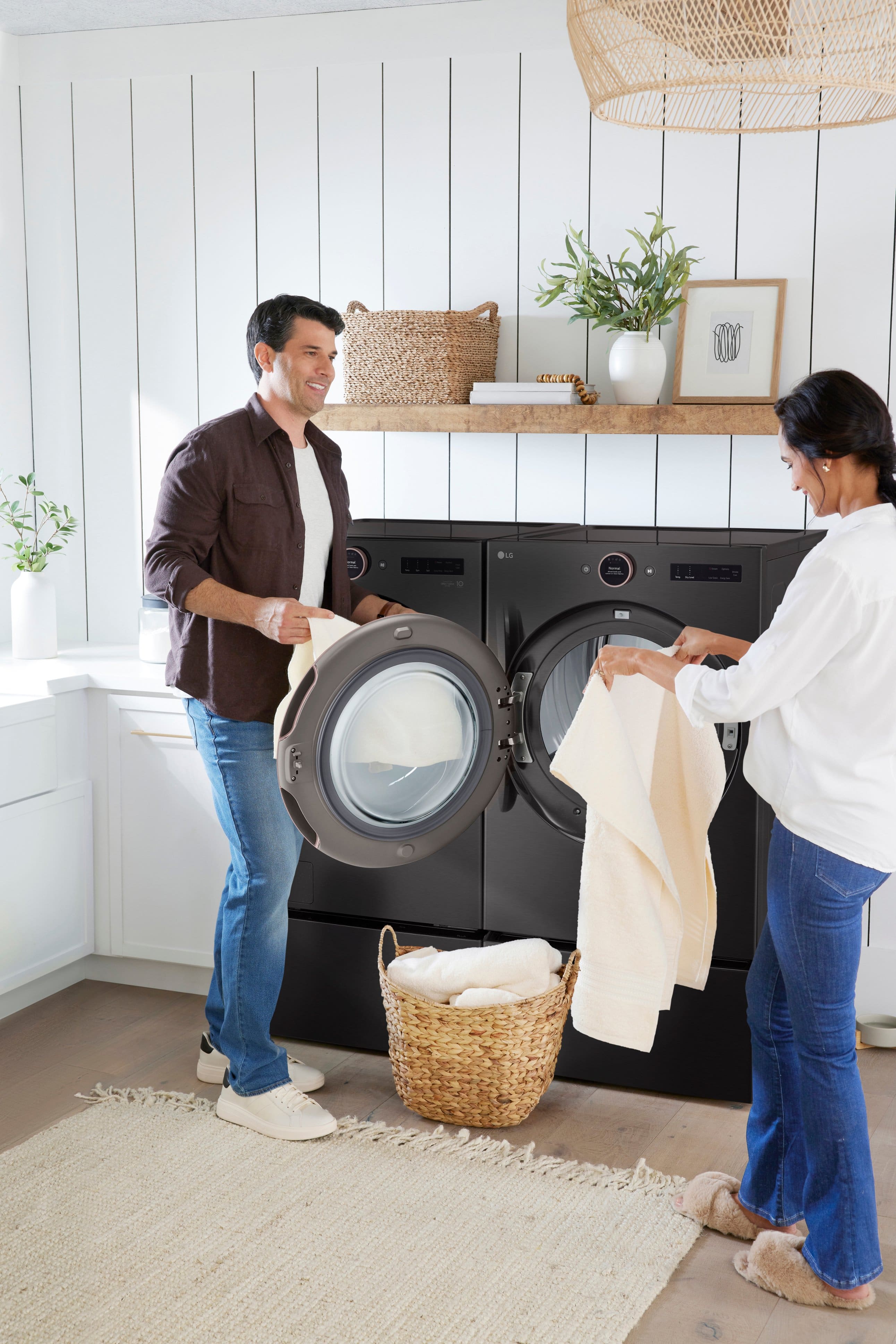 Alt View 36. LG - 7.4 Cu. Ft. Stackable Smart Electric Dryer with Steam and Sensor Dry - Black Steel.