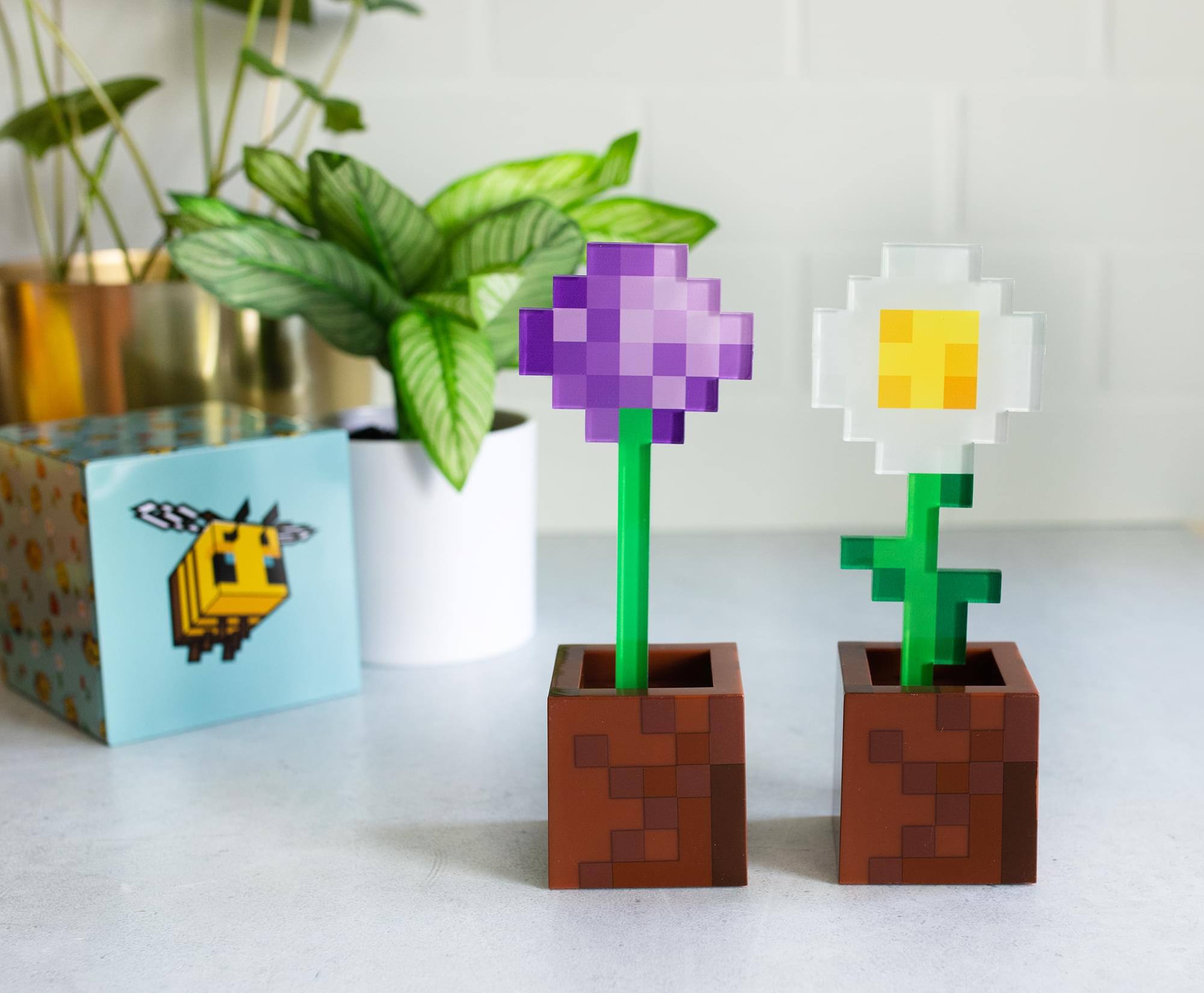 Alt View 2. Ukonic - Minecraft Daisy and Allium Flower Pot Mood Lights | Set of 2 - Brown.