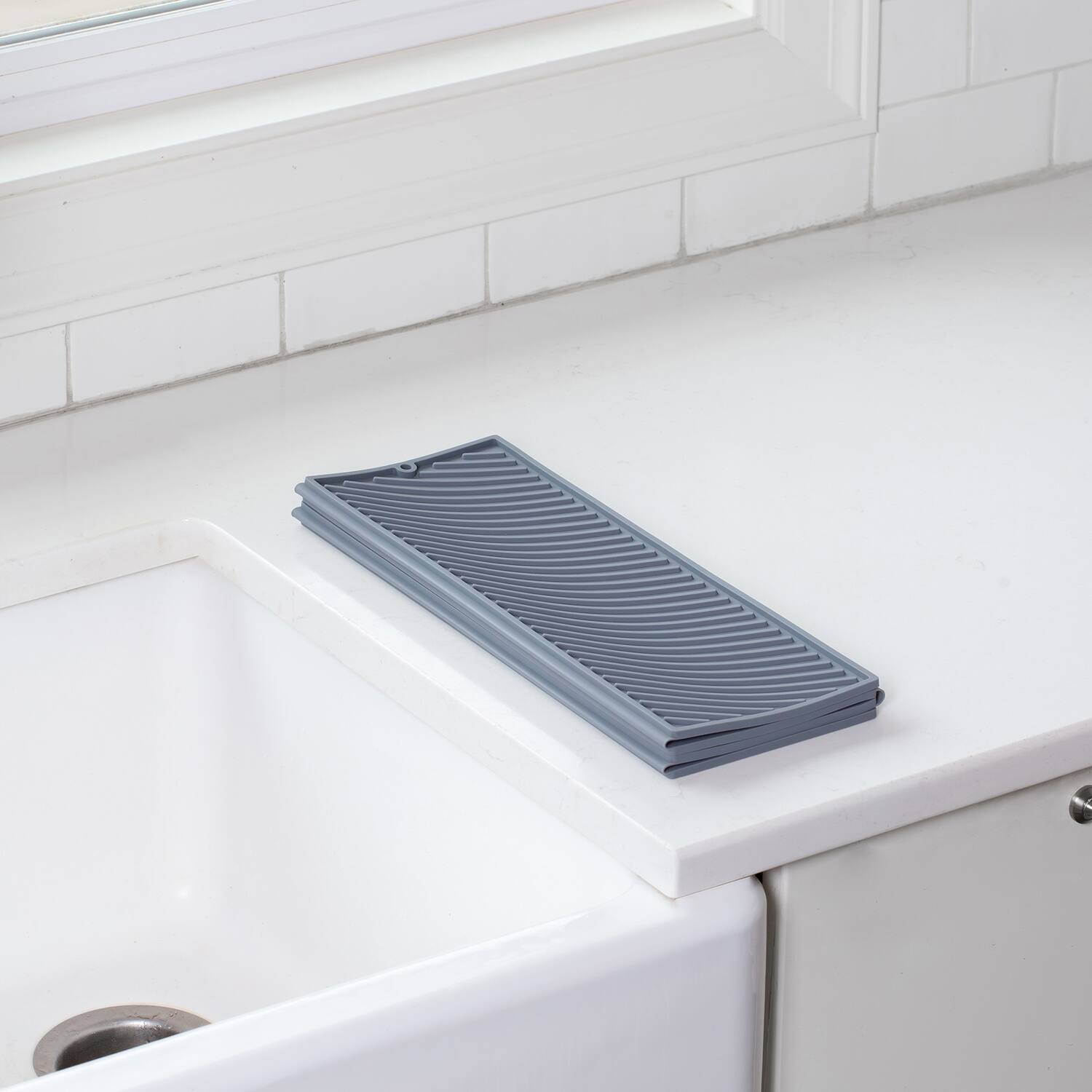 Alt View 1. Better Houseware - Better Houseware 3419 Expandable Silicone Drying Mat - gray.