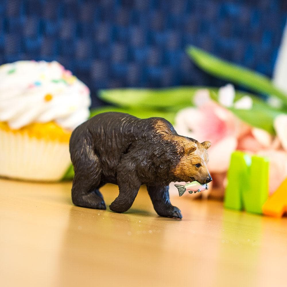 Alt View 3. Safari Ltd. - Grizzly Bear Toy Figurine.