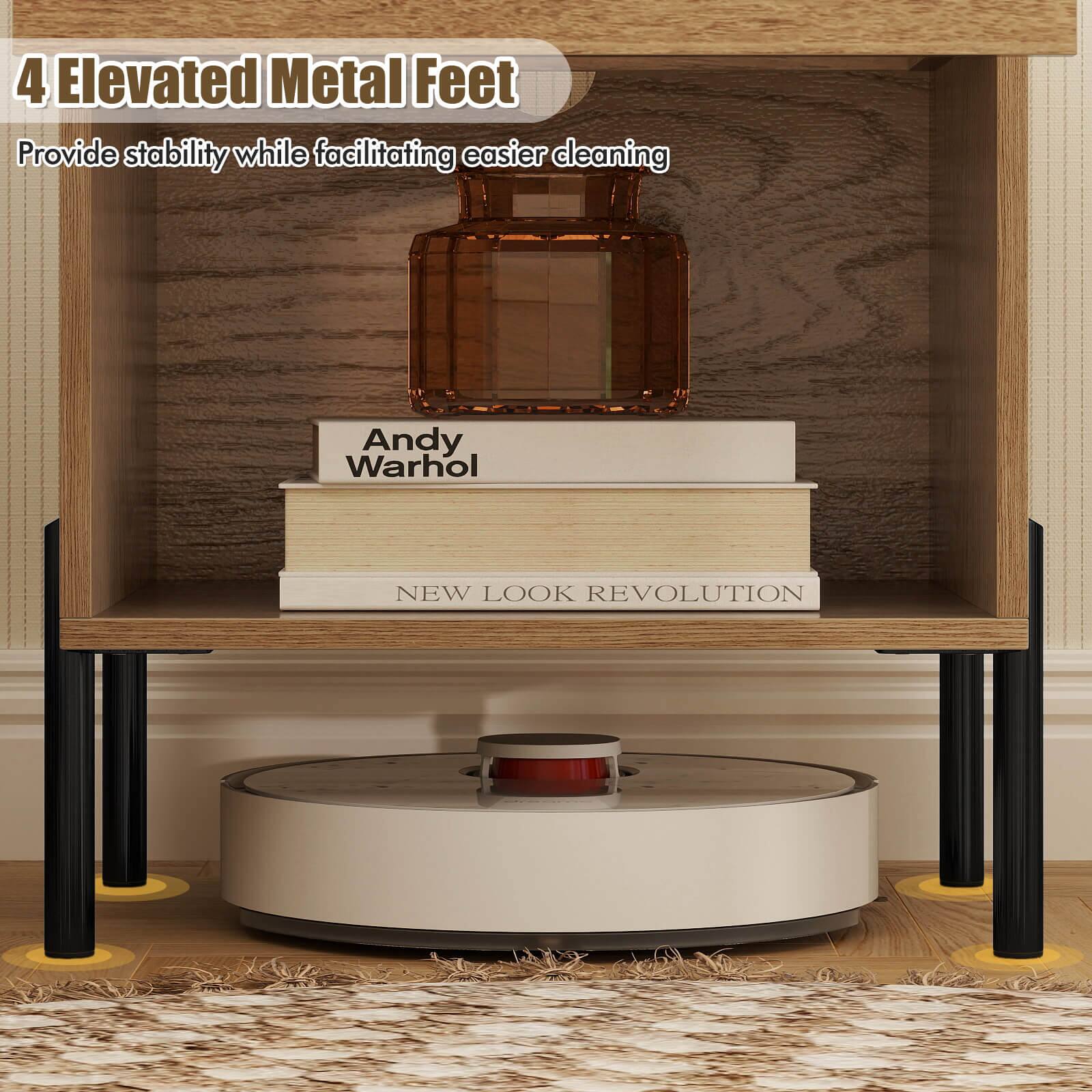 4 Elevated Metal Feet  
Provide stability while facilitating easier cleaning  

Andy Warhol  
NEW LOOK REVOLUTION