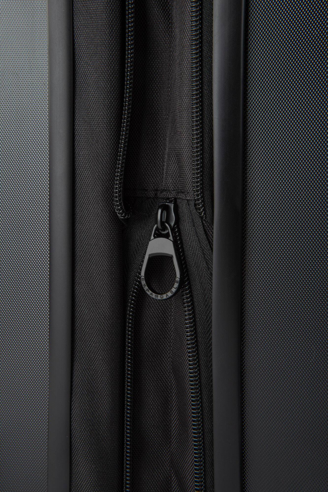 Left. Bugatti - Nashville Hardside Expandable Spinner Suitcase Set (3-Piece) - Black.