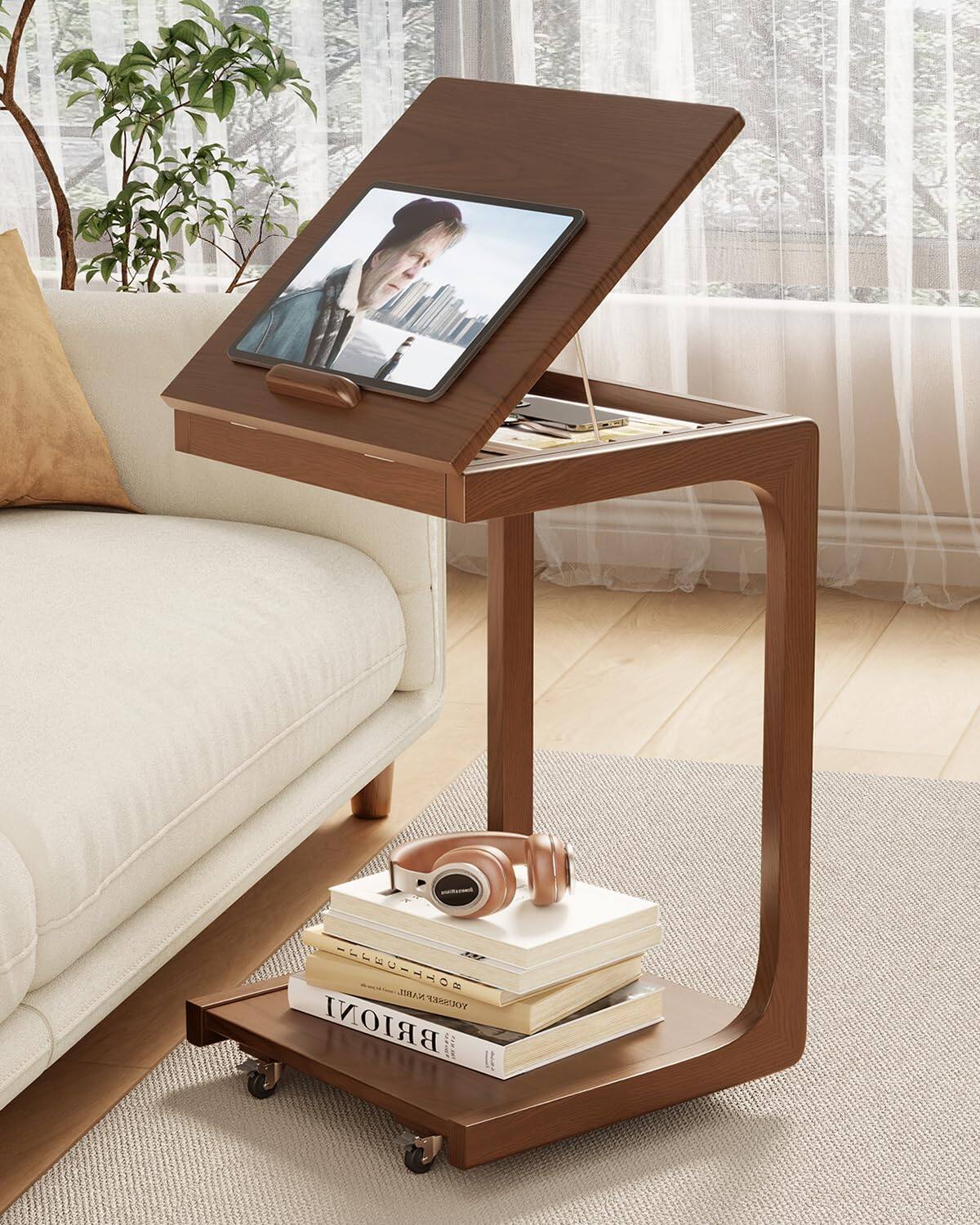 The text on the image is:

- "NARI OTRHEF BRIONI i 2"