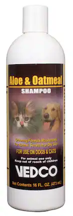 Aloe & Oatmeal SHAMPOO Grooming Formula Moisturizers For Normal, Sensitive or Dry Skin FOR USE ON DOGS & CATS For animal use only Keep out of reach of children VEDCO Net Contents 16 FL. OZ. (473 mL)