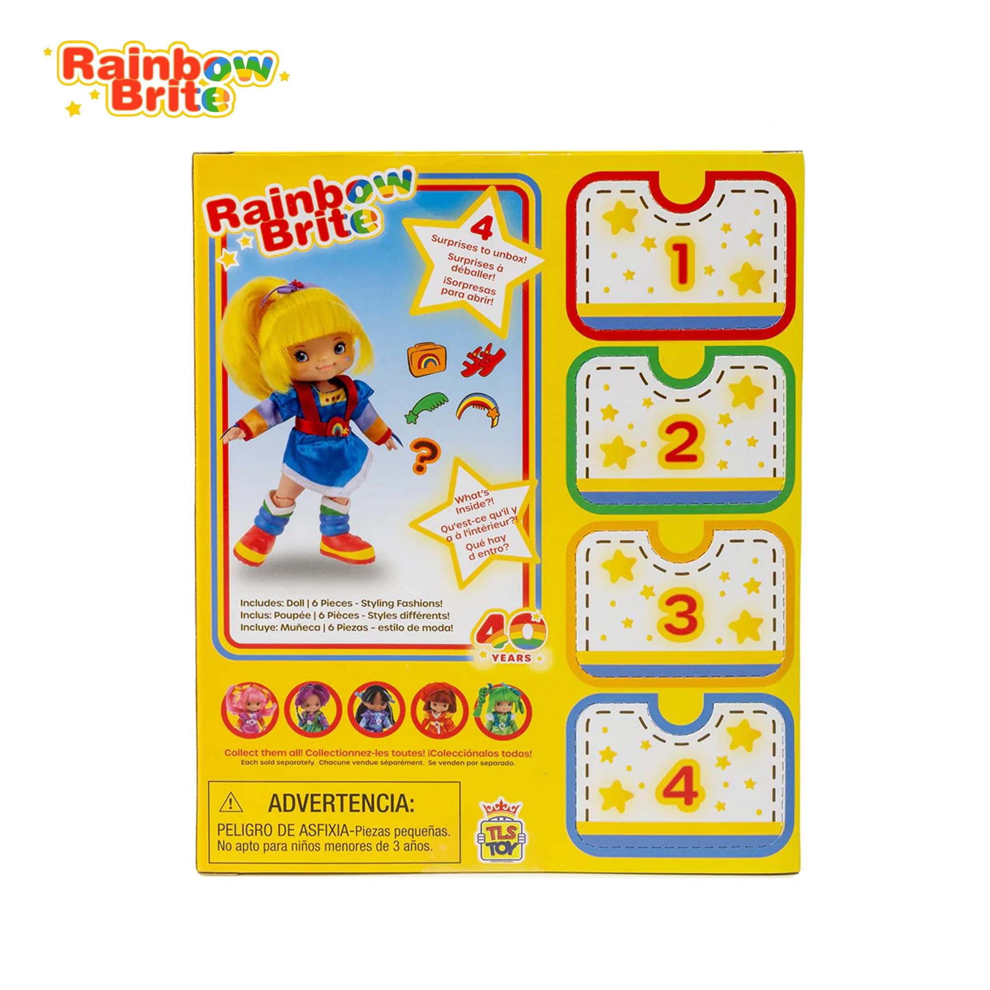 Rainbow Brite 4 Surprises to Unbox!  
Includes: Doll & 6 Pieces - Styling Fashions!  
Incluye: Muñeca & 6 Piezas - estilo de moda!  
40 YEARS  
Collect them all! Collectionnez-les tous! Coleccionalos todos!  
ADVERTENCIA: PELIGRO DE ASFIXIA - Piezas pequeñas. No apto para niños menores de 3 años.