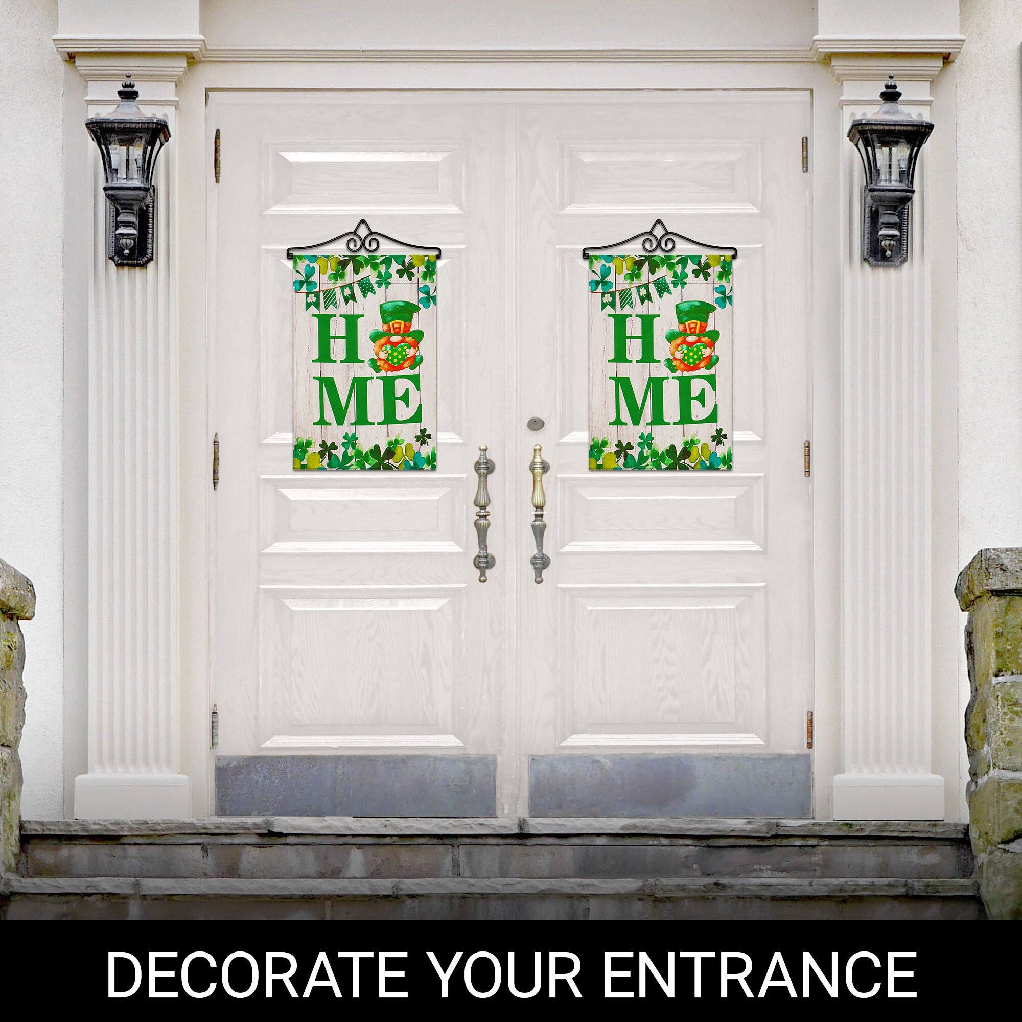 H ME  
H ME  

DECORATE YOUR ENTRANCE