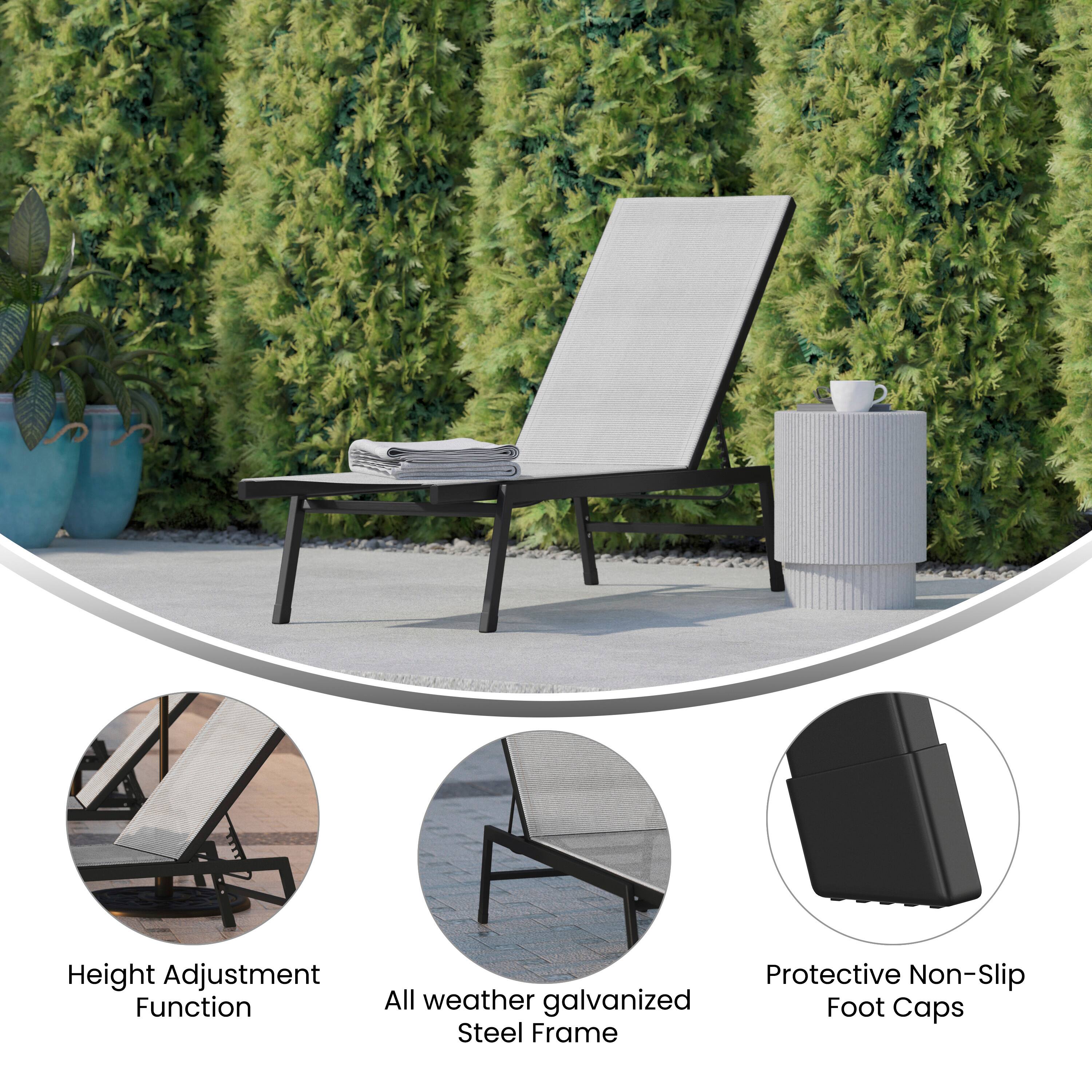 Height Adjustment Function  
Protective Non-Slip Foot Caps  
All weather galvanized Steel Frame